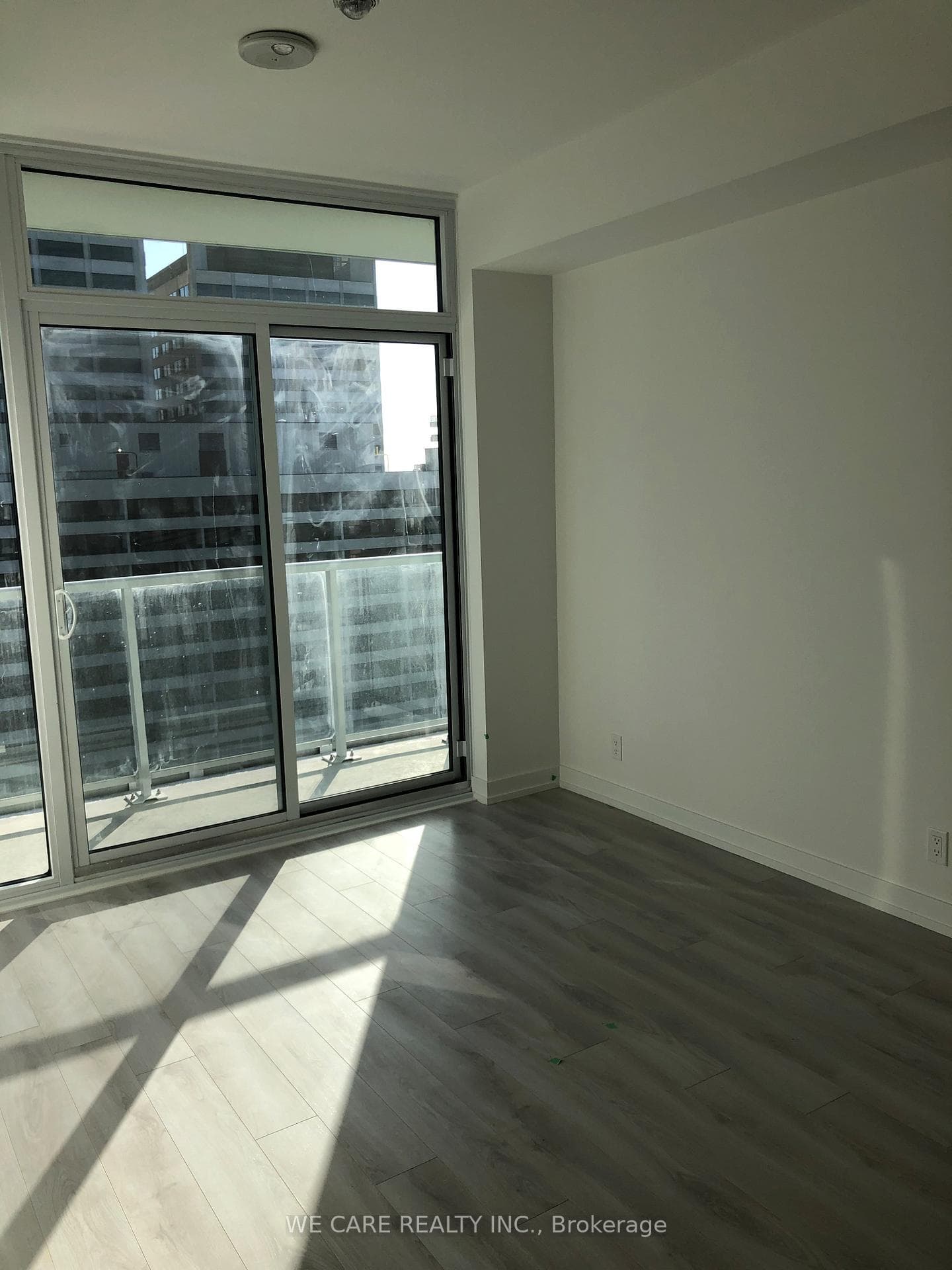 33 Helendale Avenue Unit 1407 photo 7