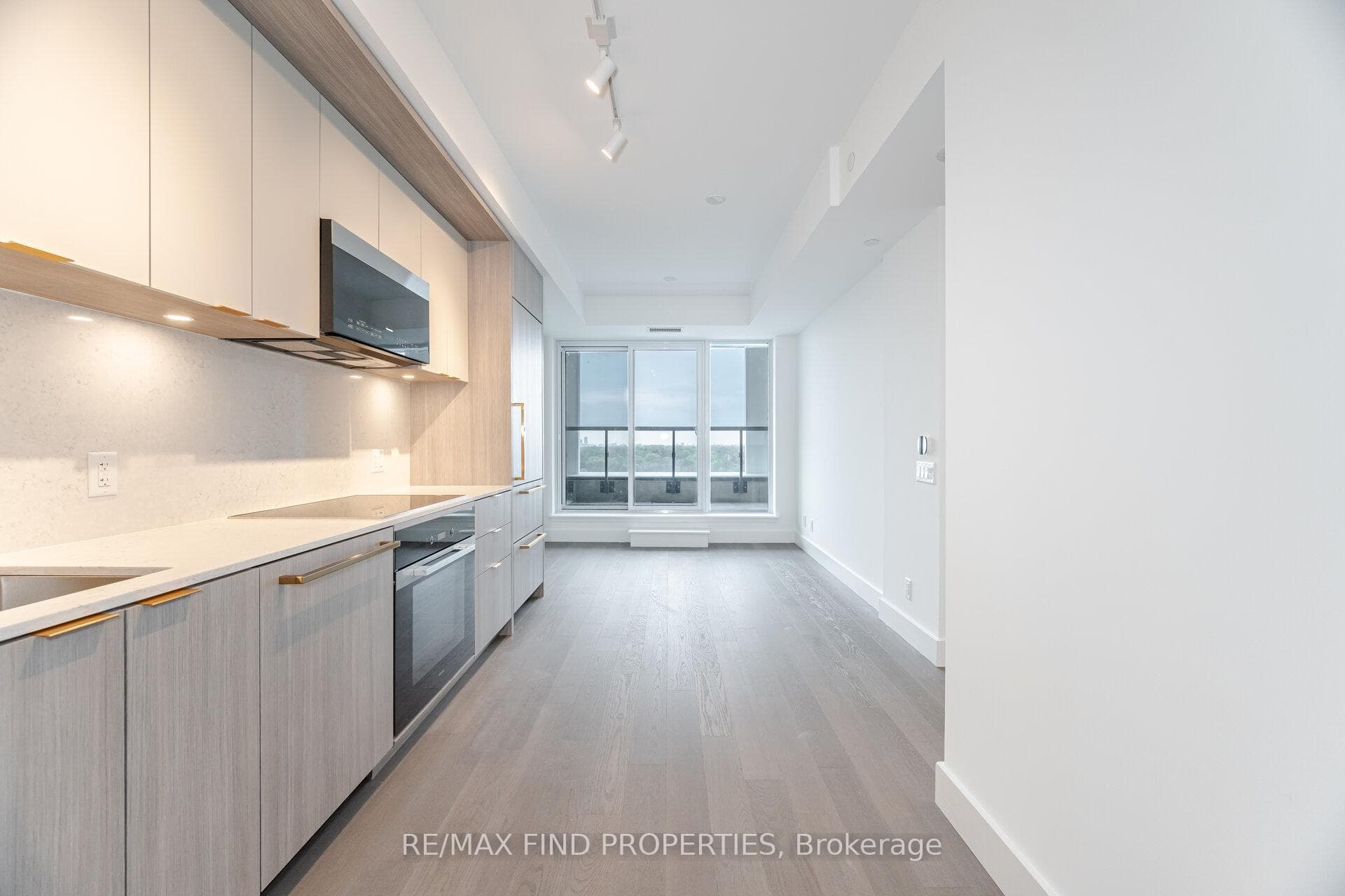 6 Greenbriar Road Unit 910 photo 13