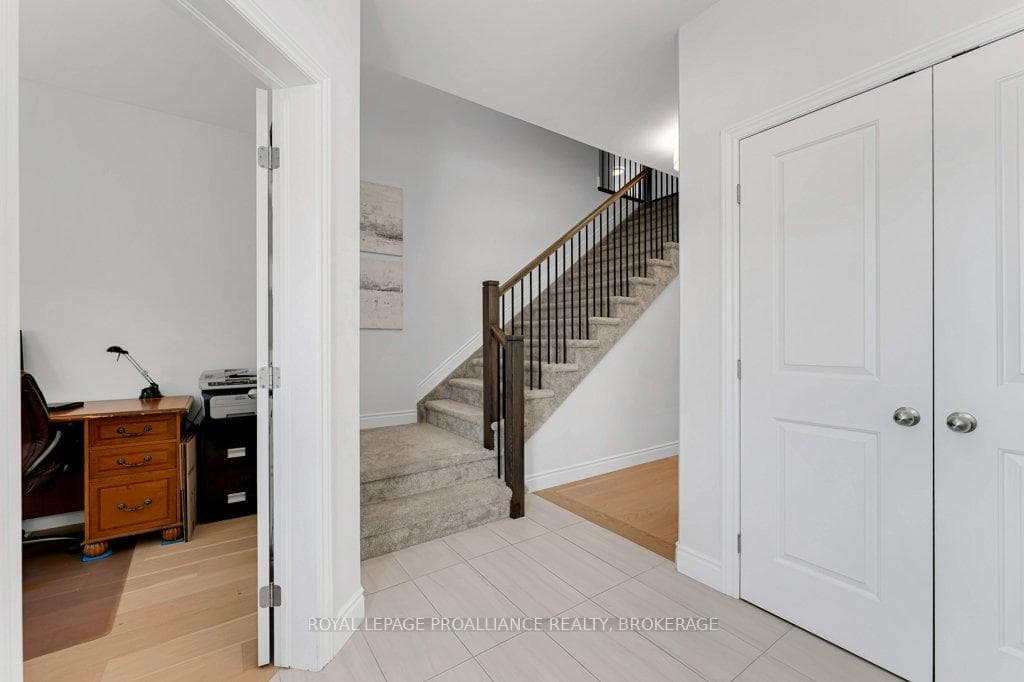 249 Mill Pond Place photo 5