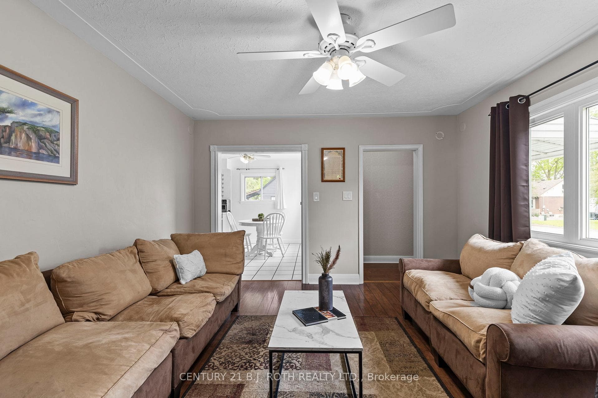 52 Marcus Street photo 5