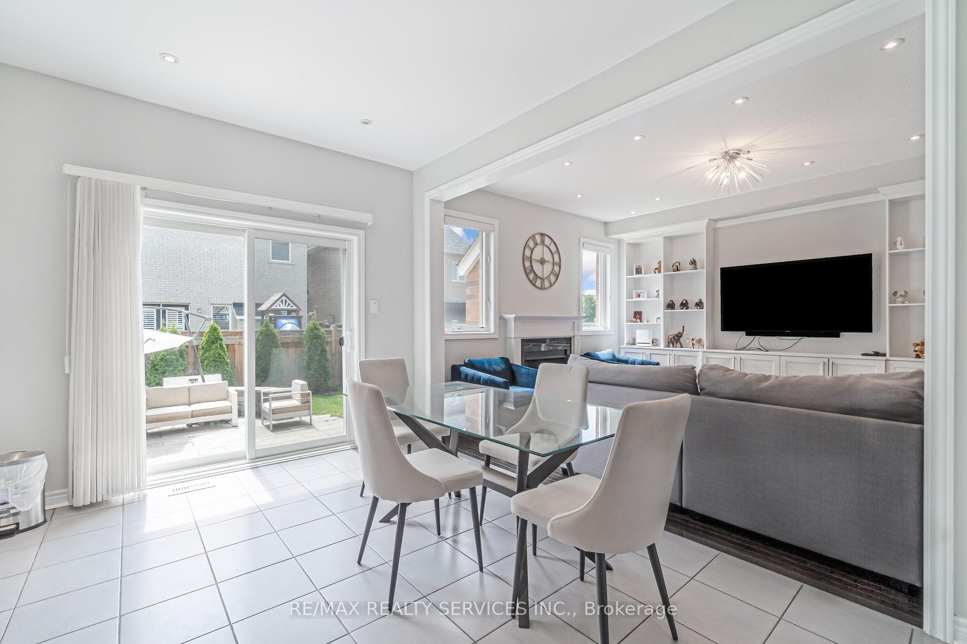 406 Cedar Hedge Road photo 8