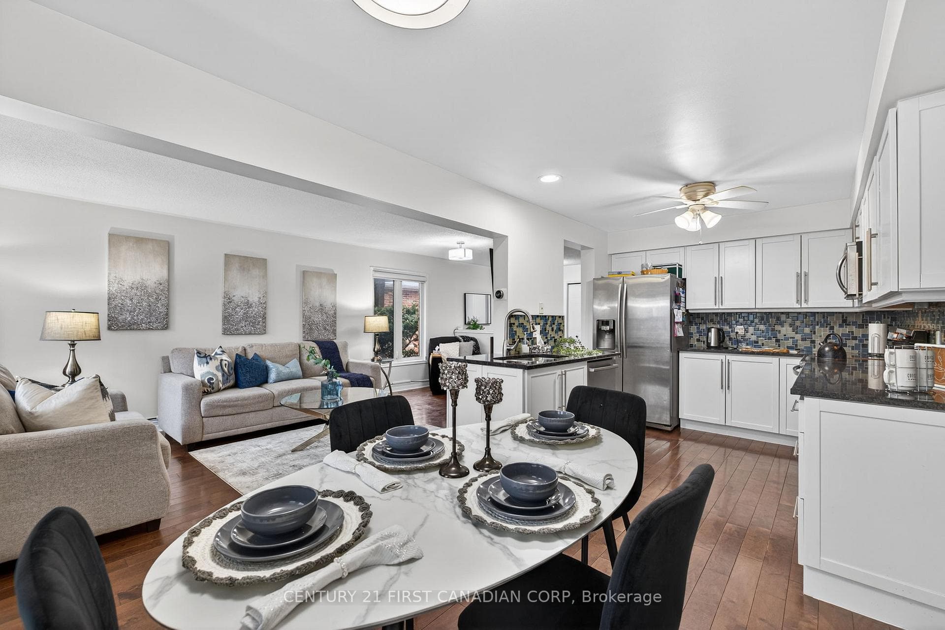 875 Homeview Court photo 15