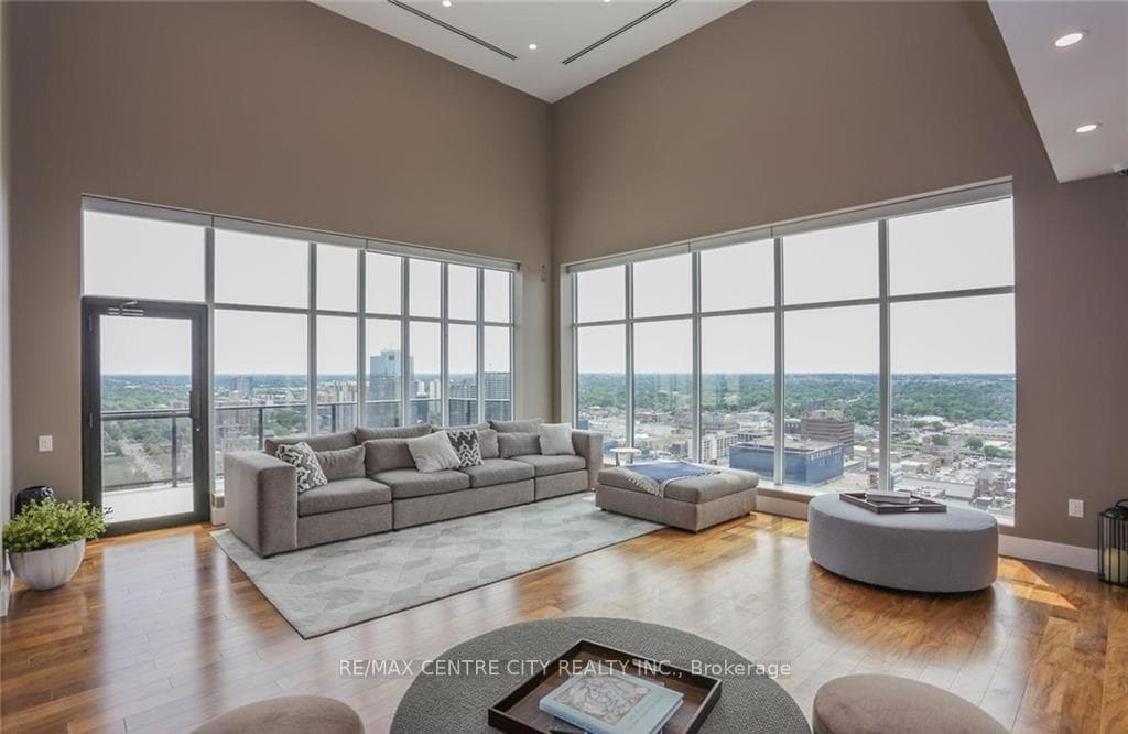 Lounge Area