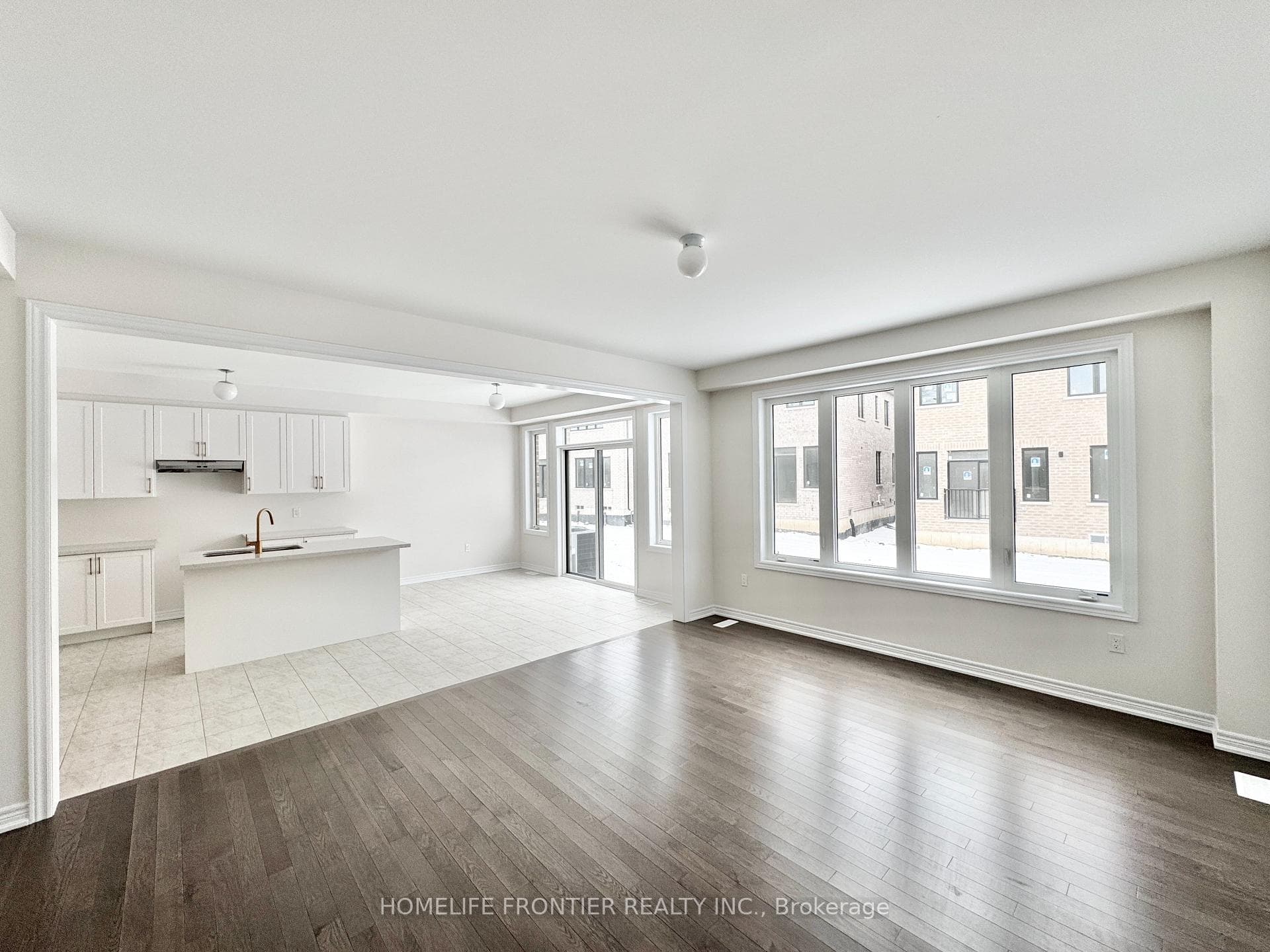 879 Plum Place photo 8
