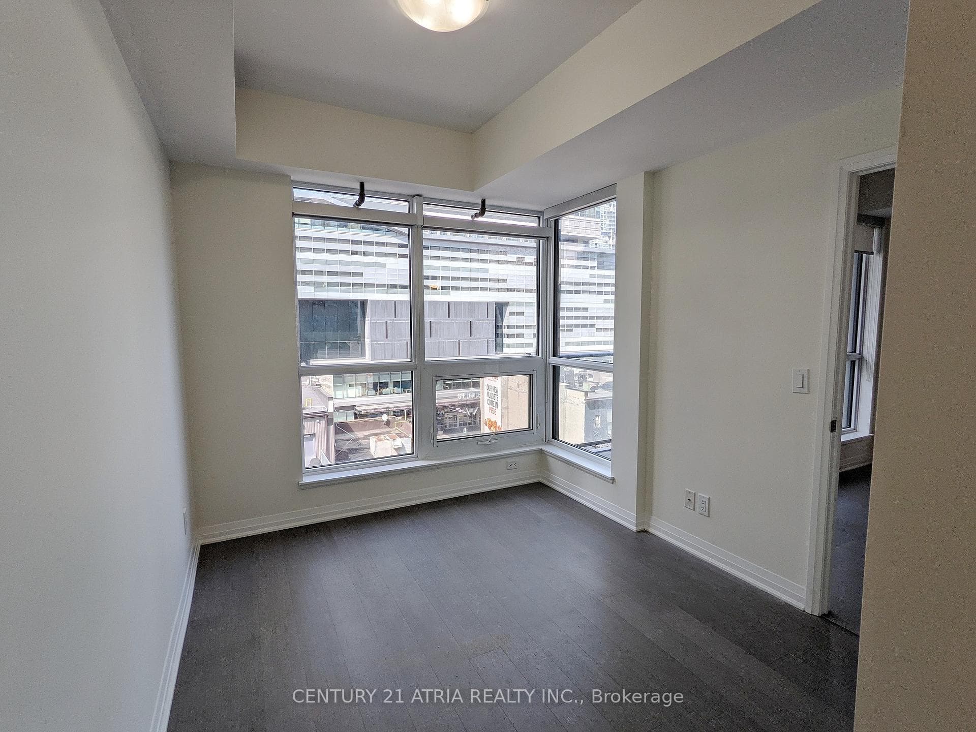 8 Mercer Street Unit 520 photo 9