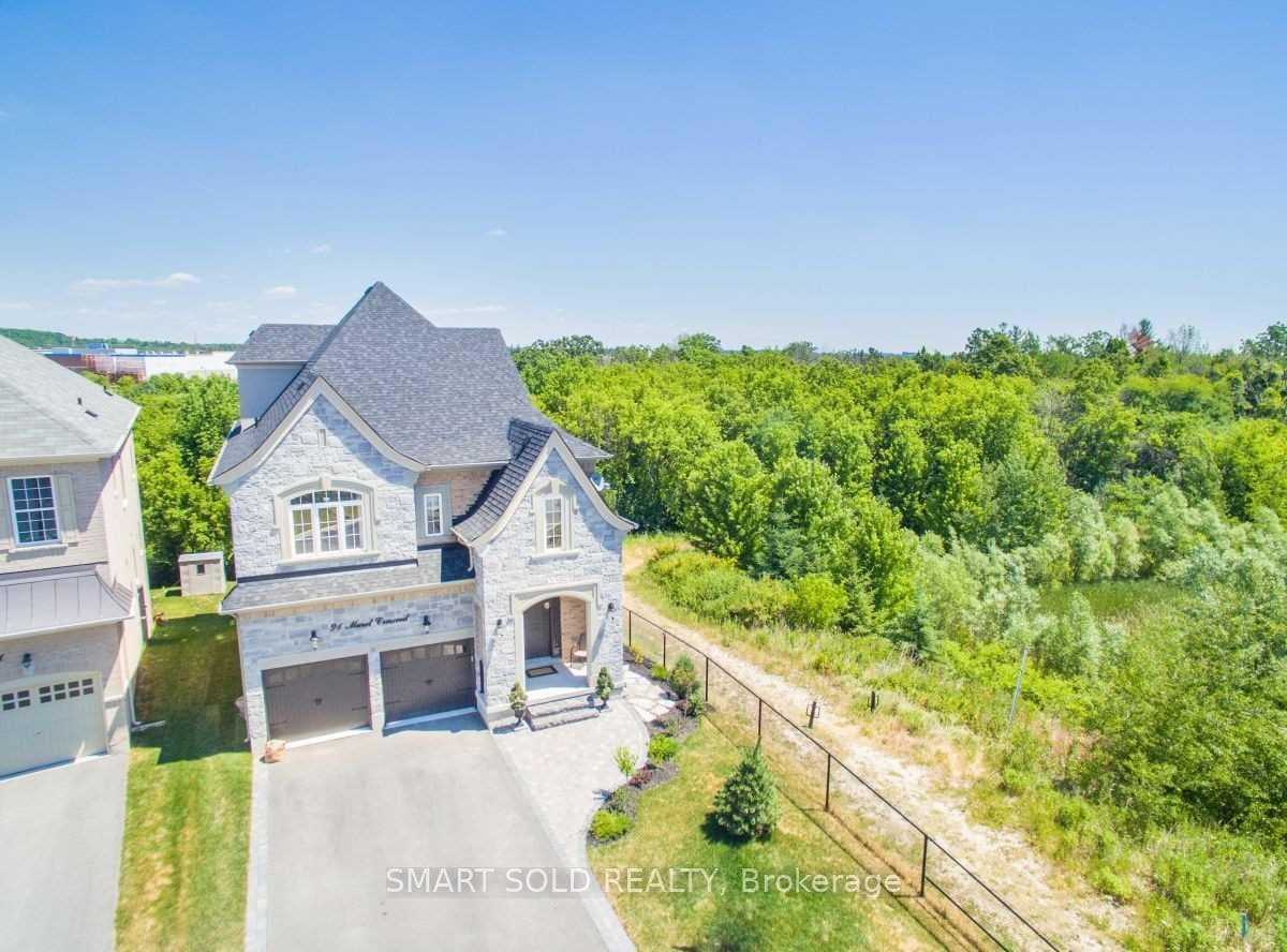 91 Muret Crescent photo 1