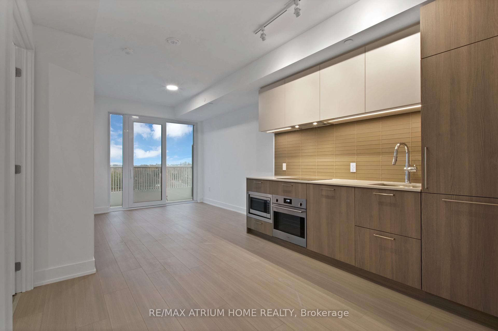 36 Olive Avenue Unit 708 photo 1