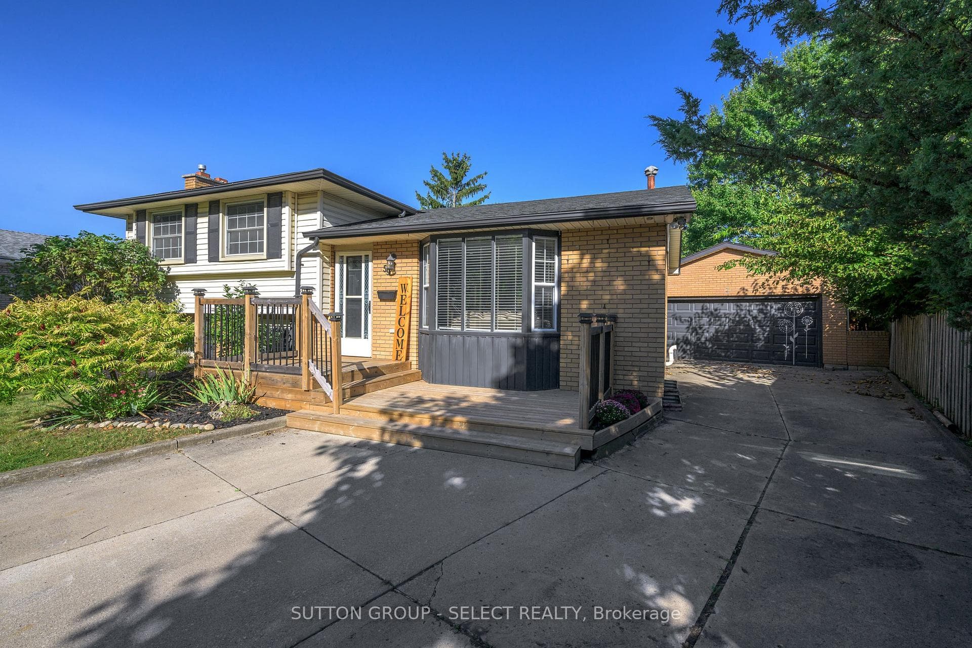 59 Kinburn Crescent photo 3