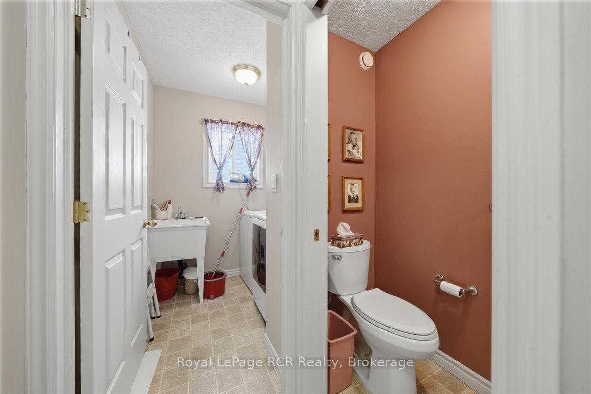 255 2nd Avenue photo 13