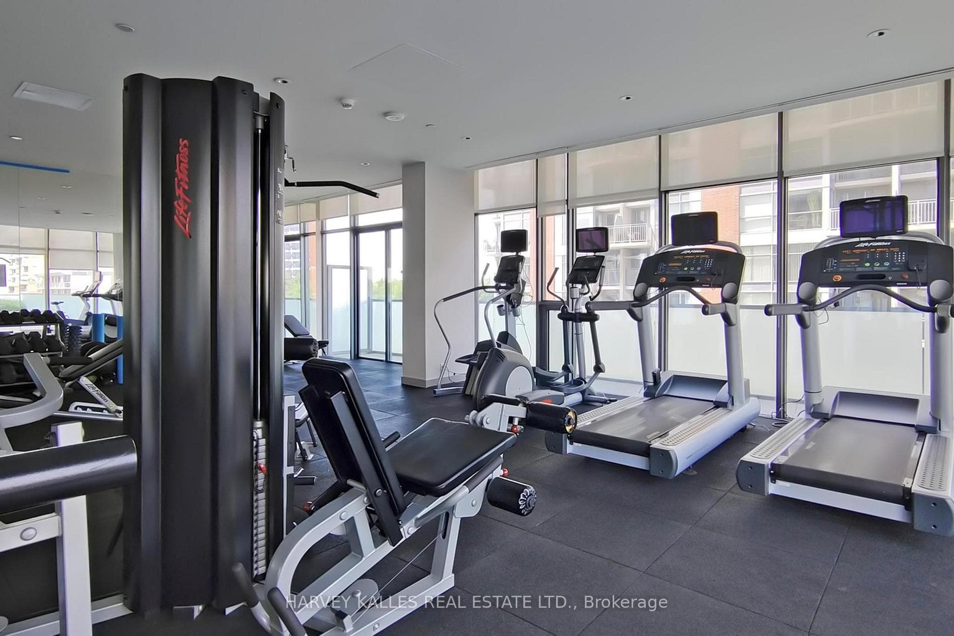 1815 Yonge Street Unit 1501 photo 46