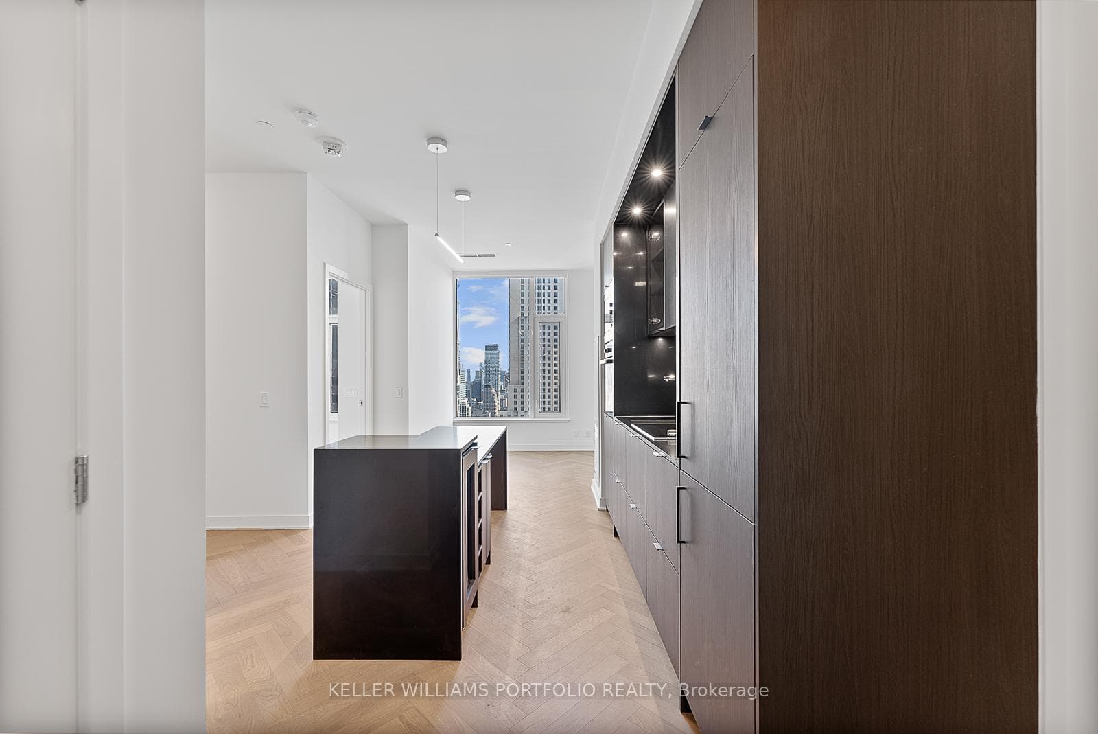 11 Yorkville Avenue Unit 2907 photo 2