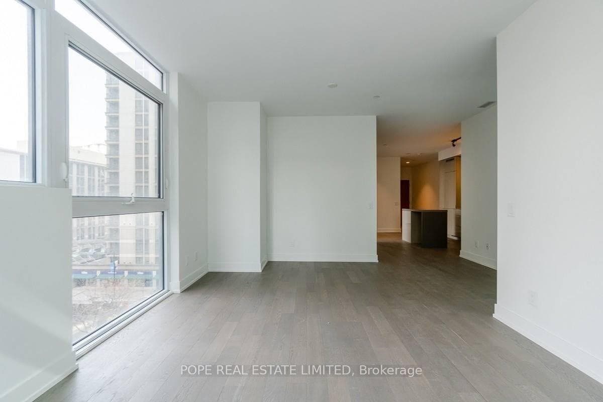 7 Grenville Street Unit 703 photo 8