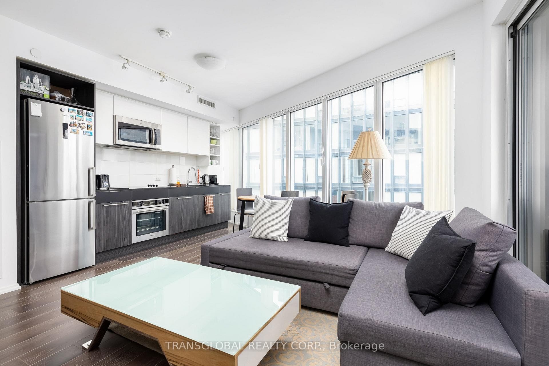 68 Shuter Street Unit 2808 photo 1