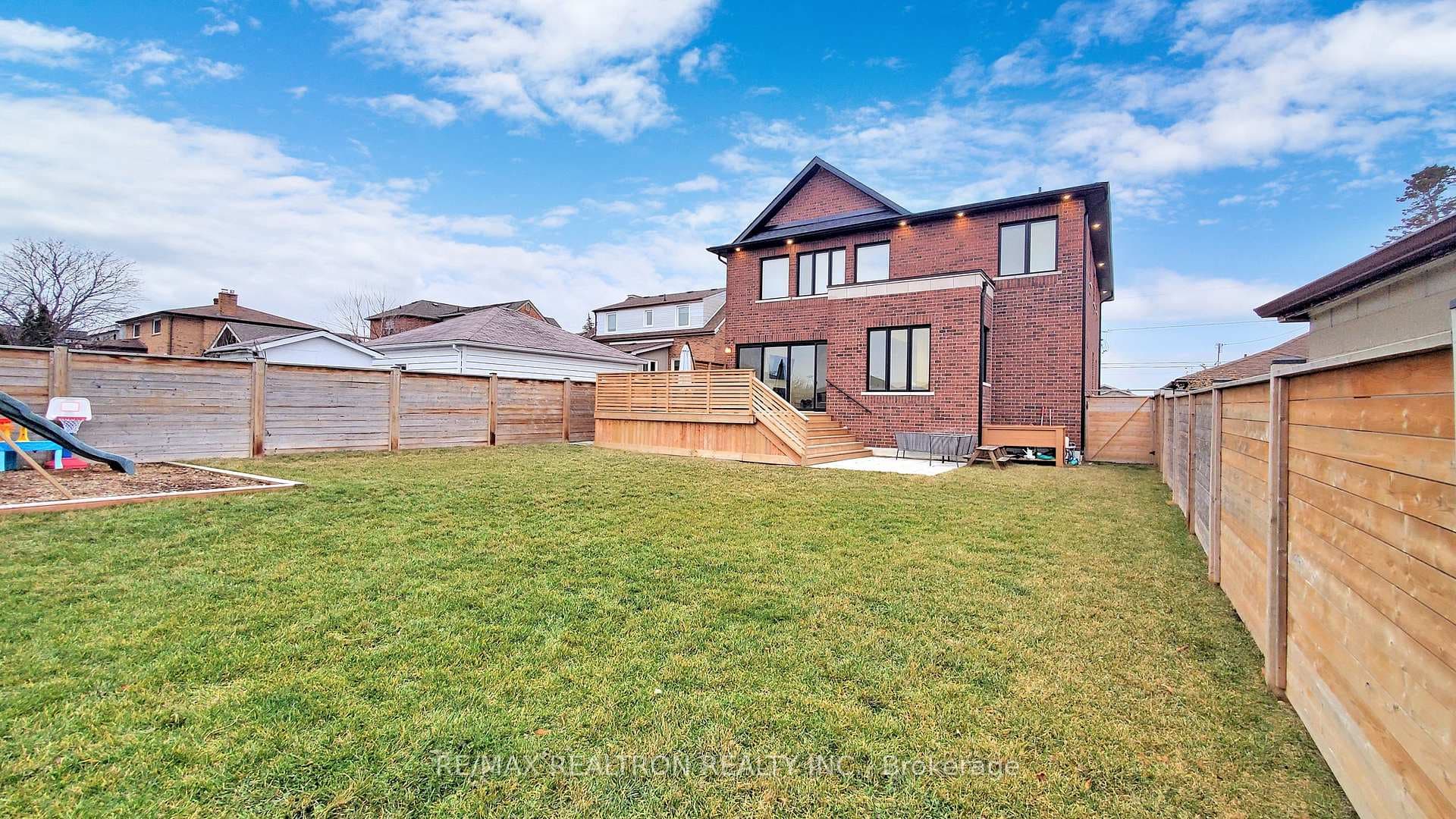 200 Rustic Road photo 35