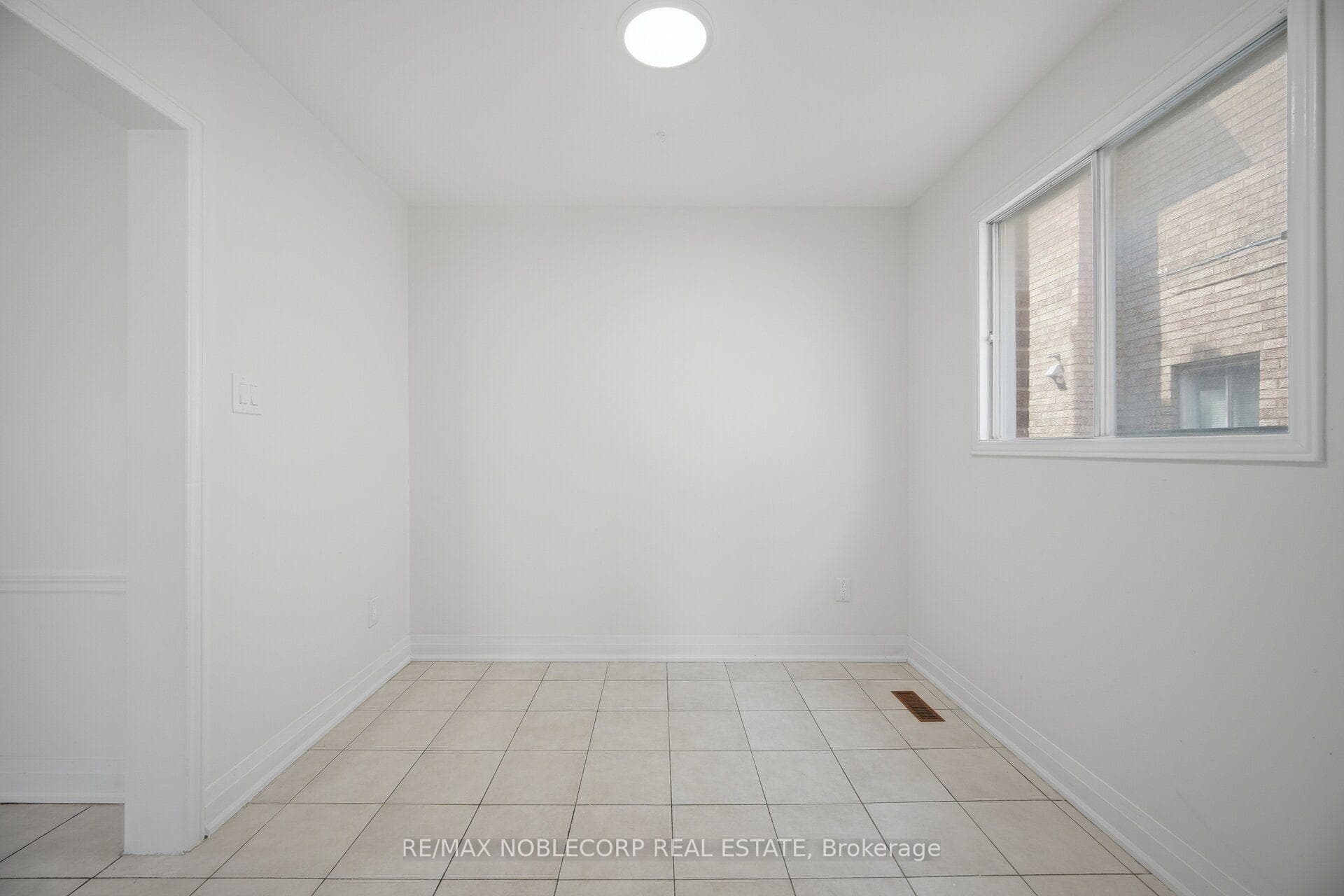 66 Cinrickbar Drive photo 23