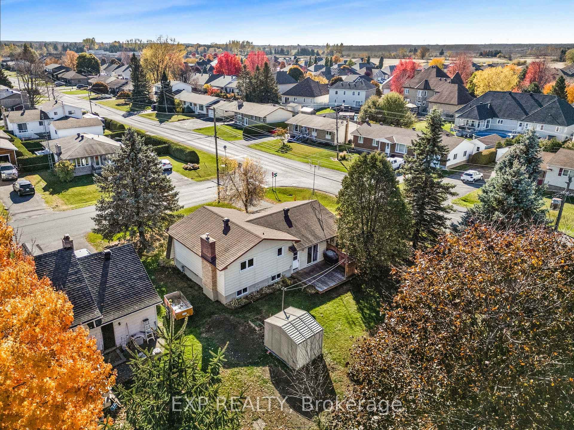 5 ALBERT Street photo 36