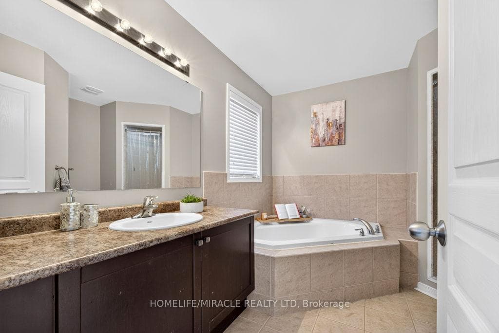 1306 Whitelaw Avenue photo 28