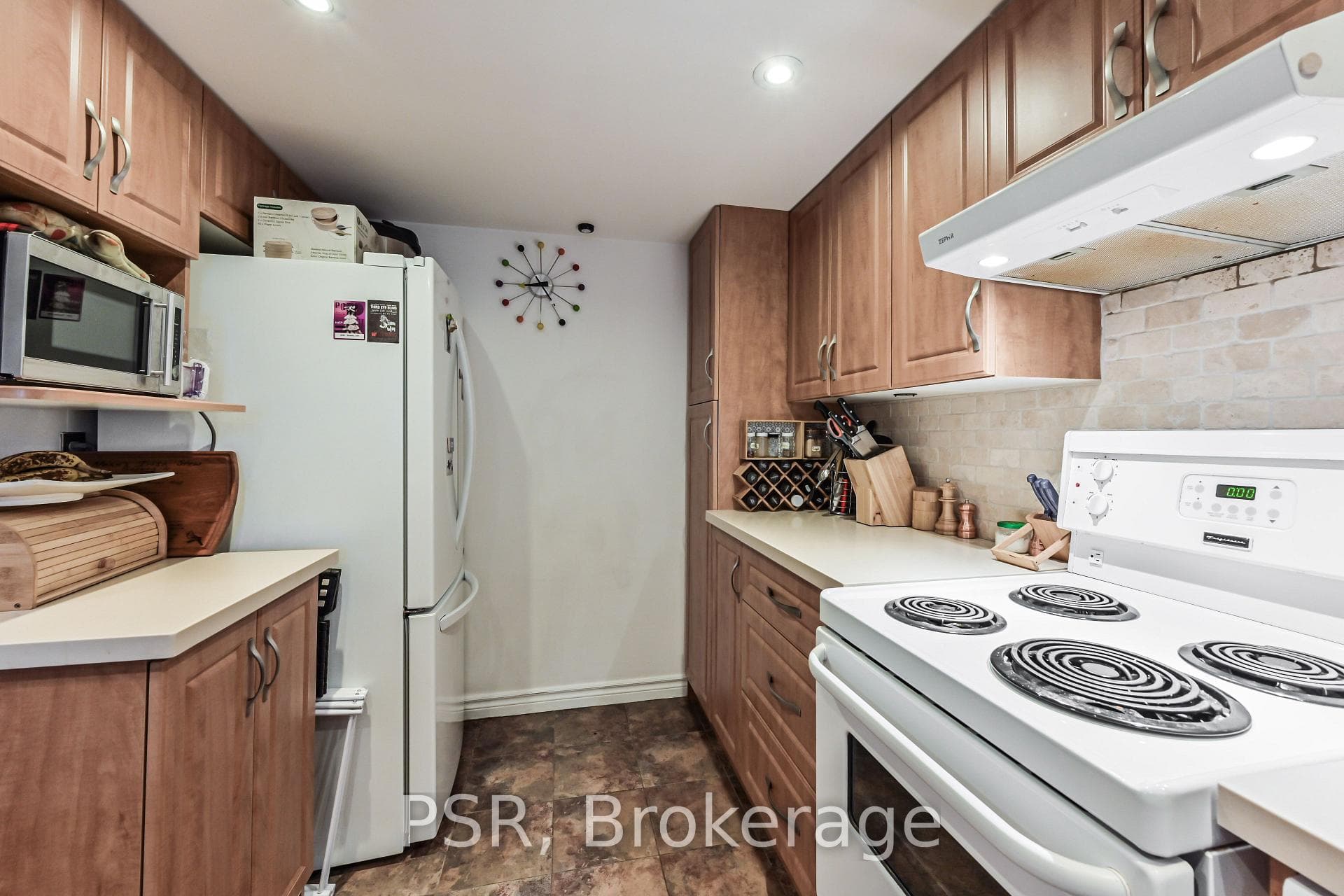 60 Homewood Avenue Unit 330 photo 3