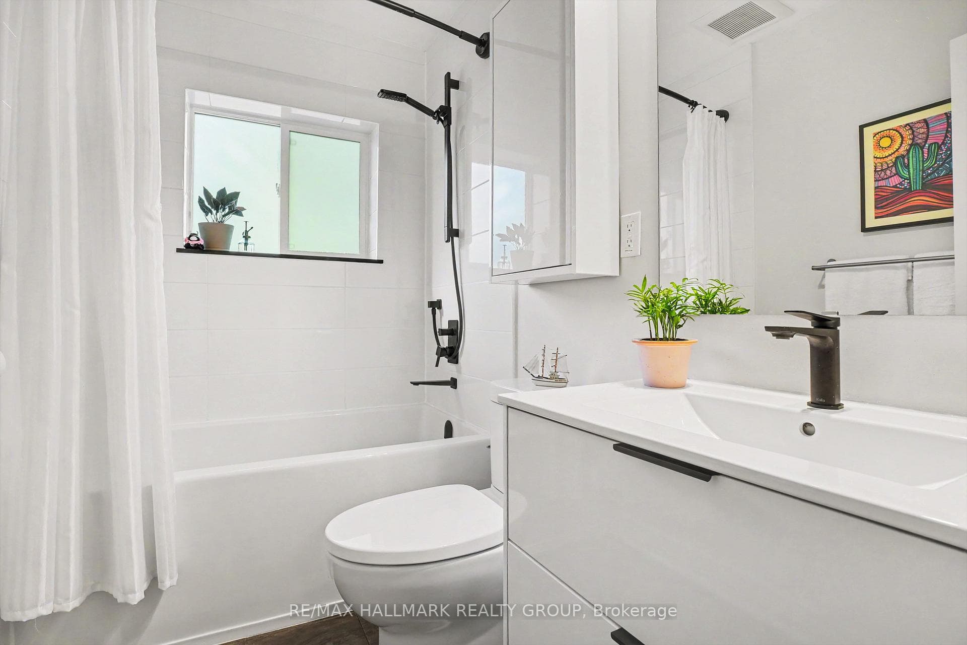371 Sunnyside Avenue photo 16