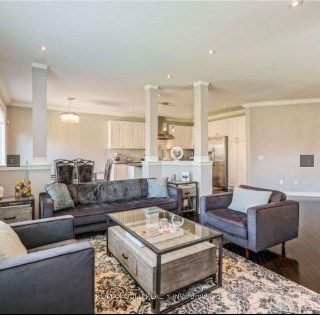 56 Mcechearn Crescent photo 6