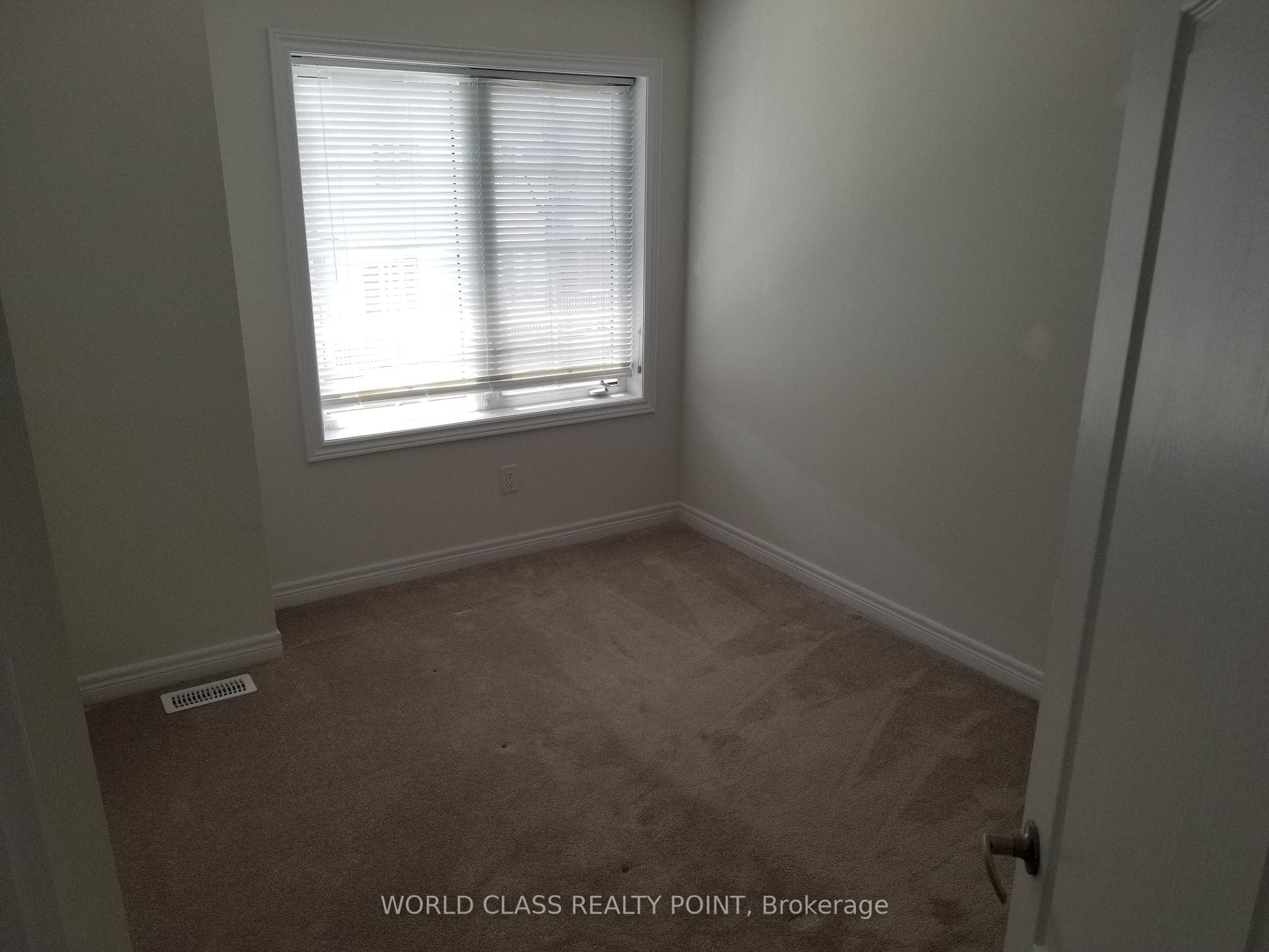 470 Linden Drive Unit 32 photo 21