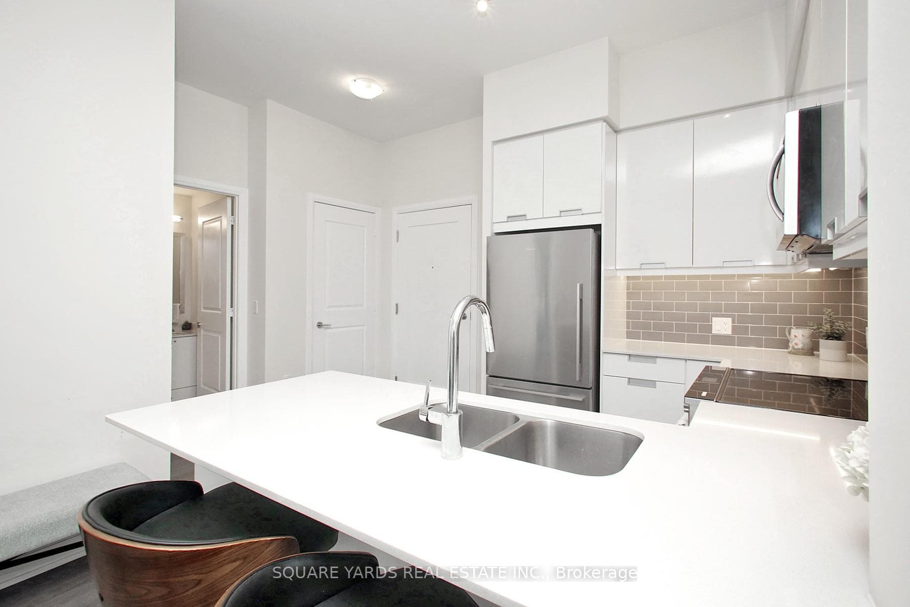 35 Watergarden Drive Unit 116 photo 5