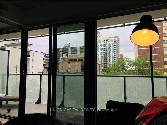 185 Roehampton Avenue Unit 305 photo 11