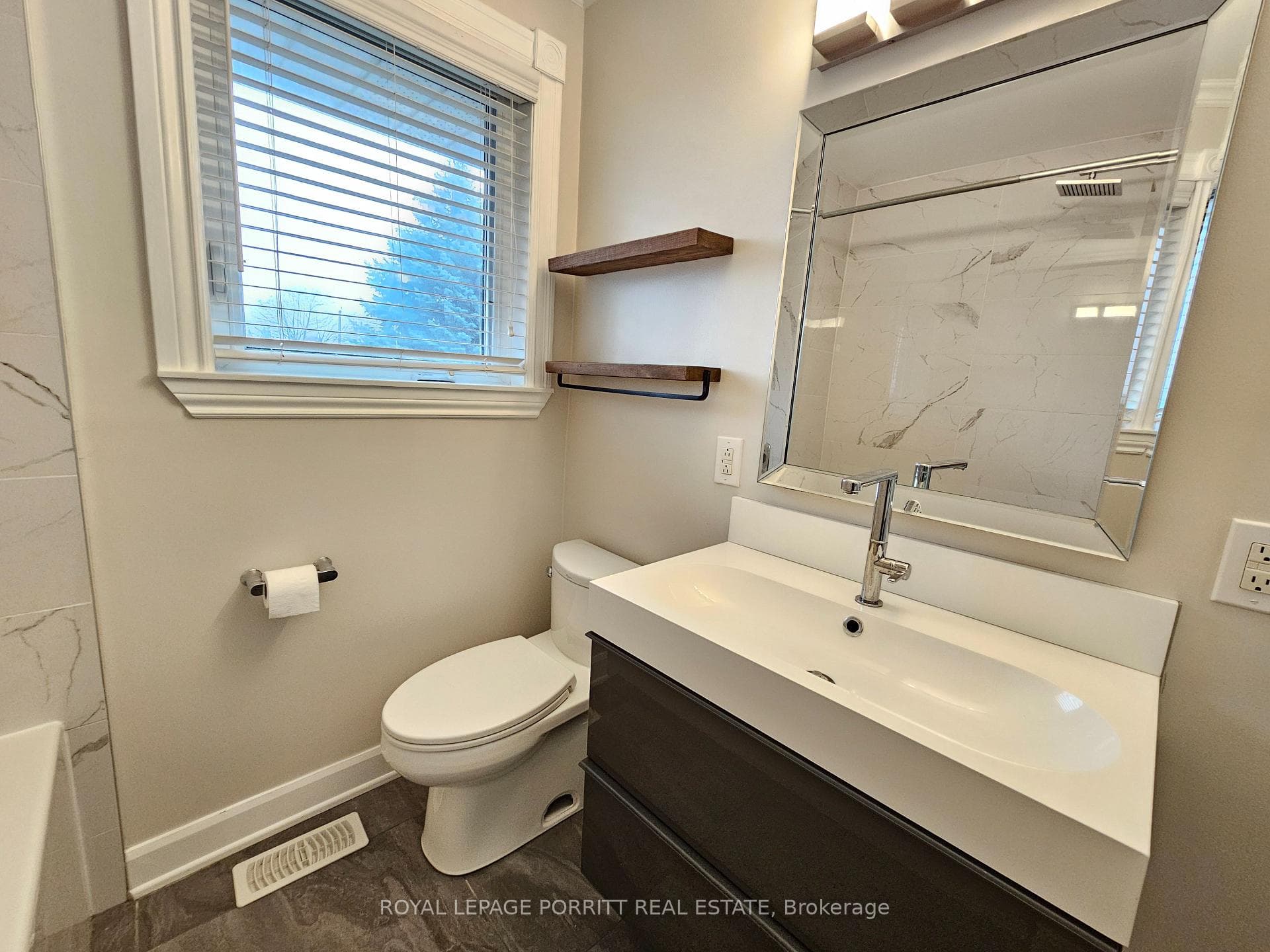4-piece bathroom
