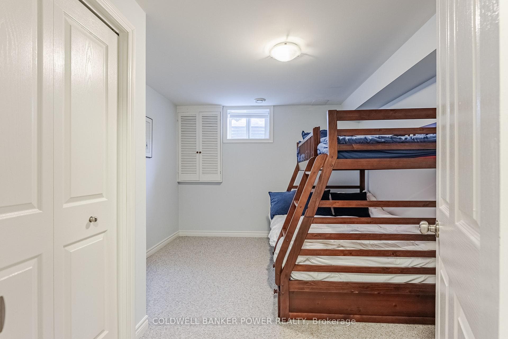 40 QUINELLA Drive Unit 1 photo 38