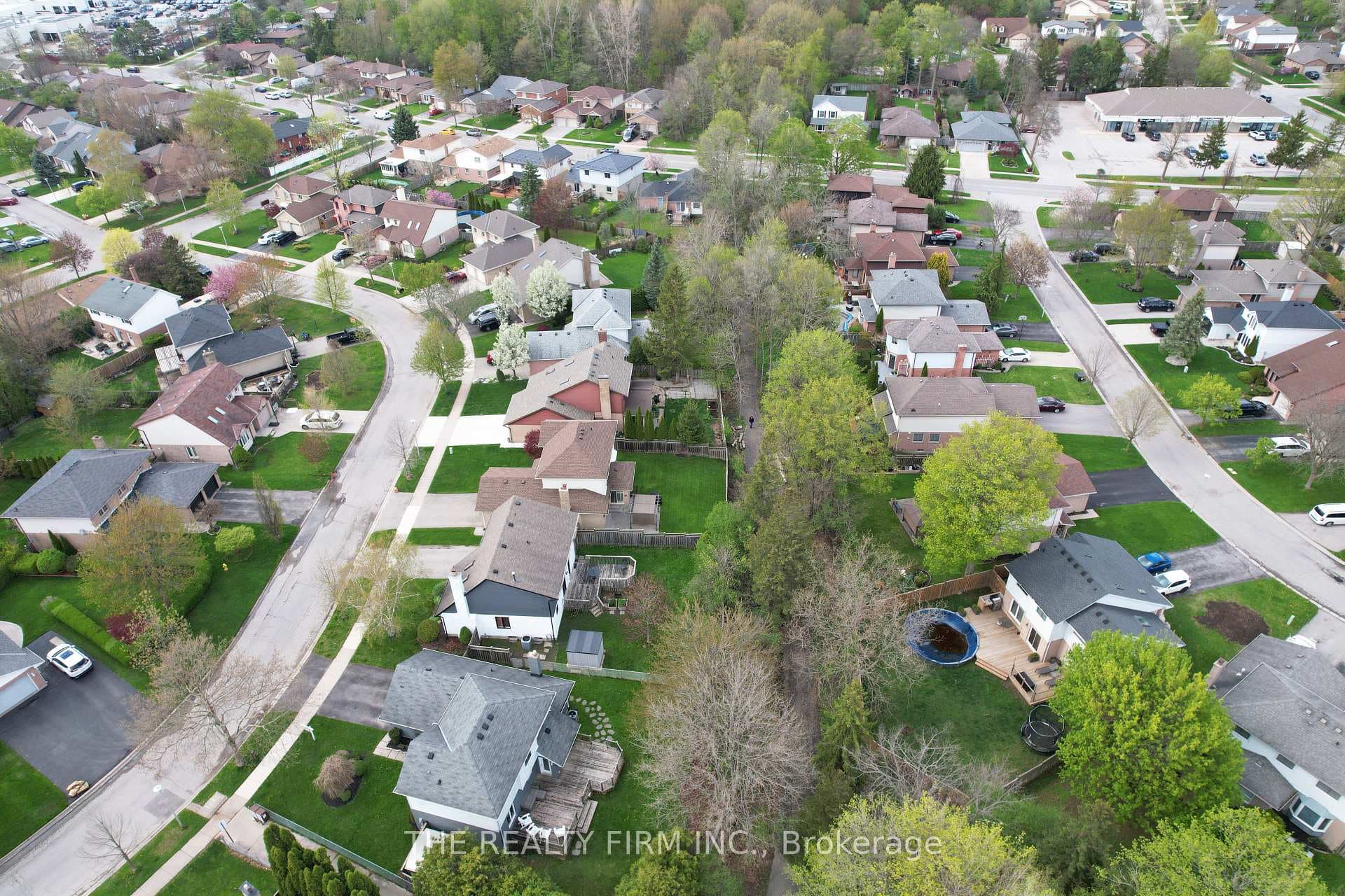 87 Westwinds Drive photo 44