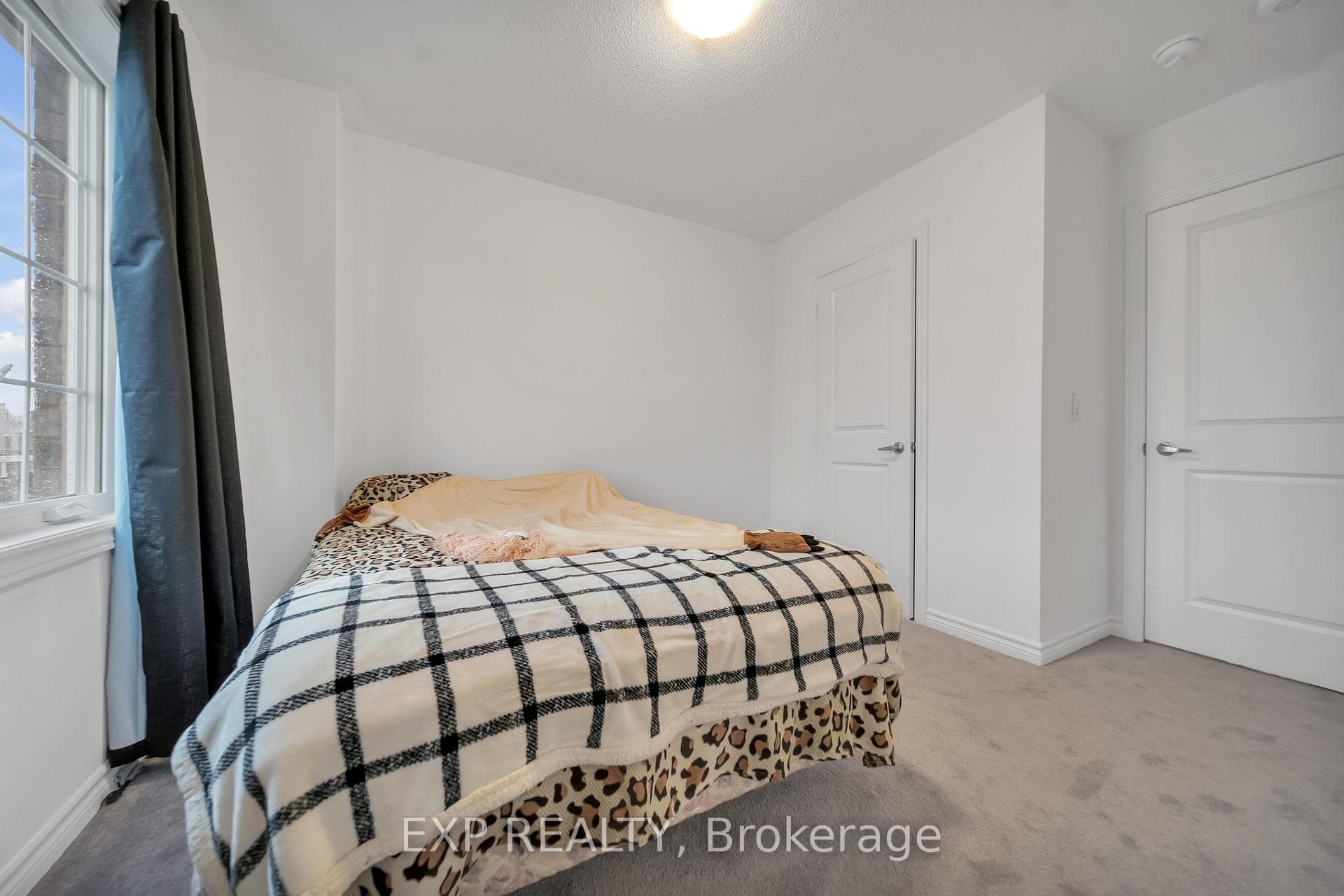 32 Mackenzie Street photo 34