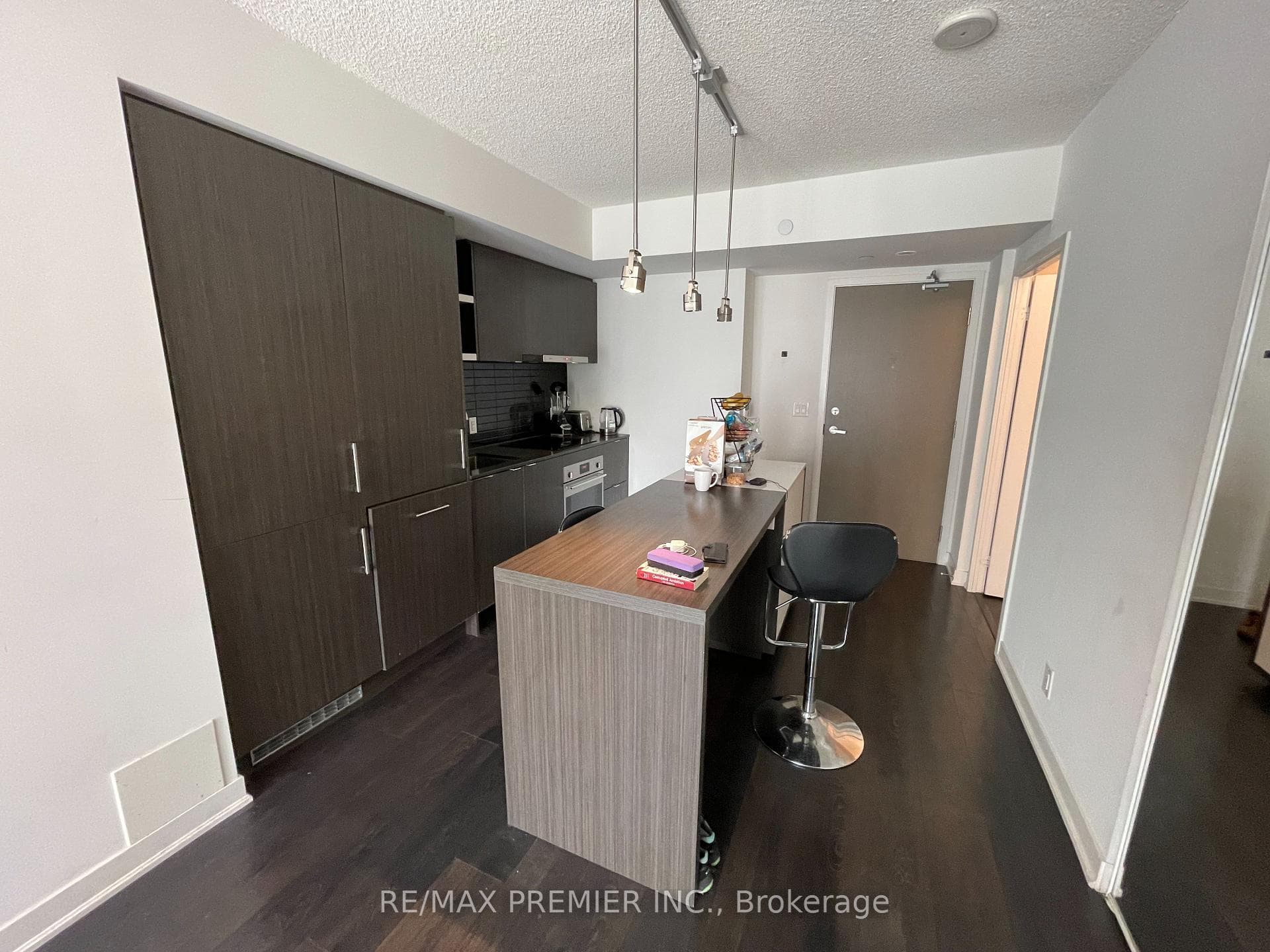 88 Harbour Street Unit 2008 photo 5