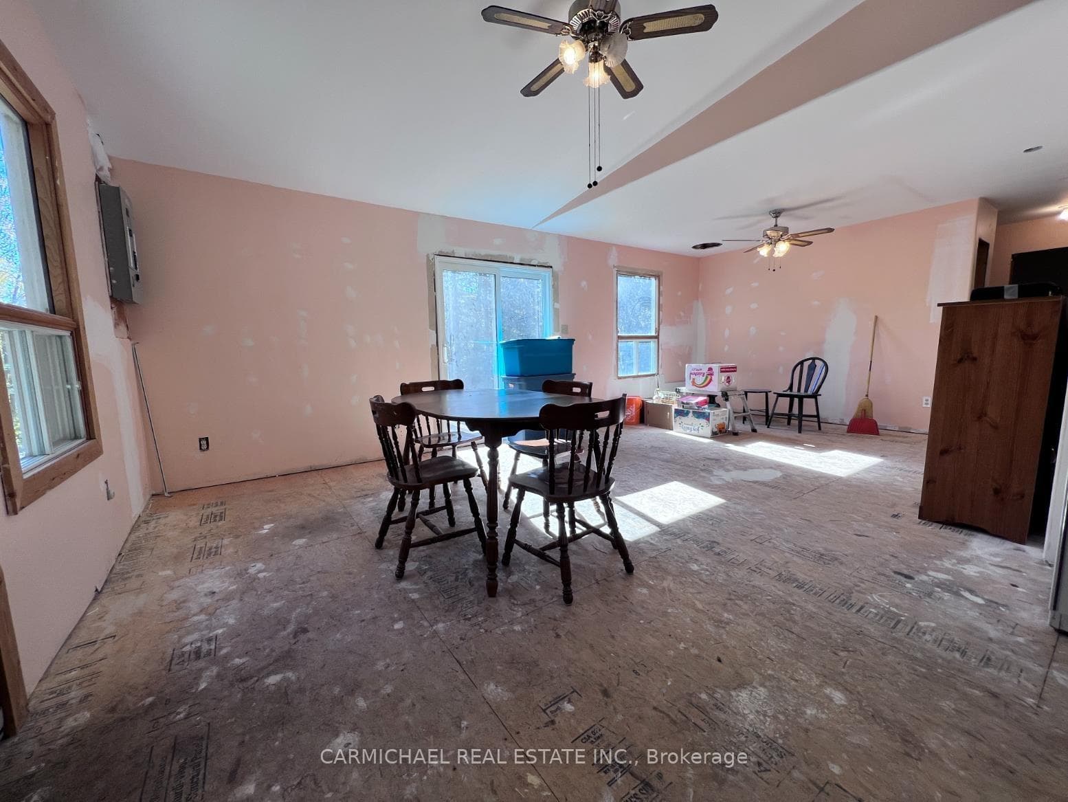 29 Hawk Lake Rd. photo 6