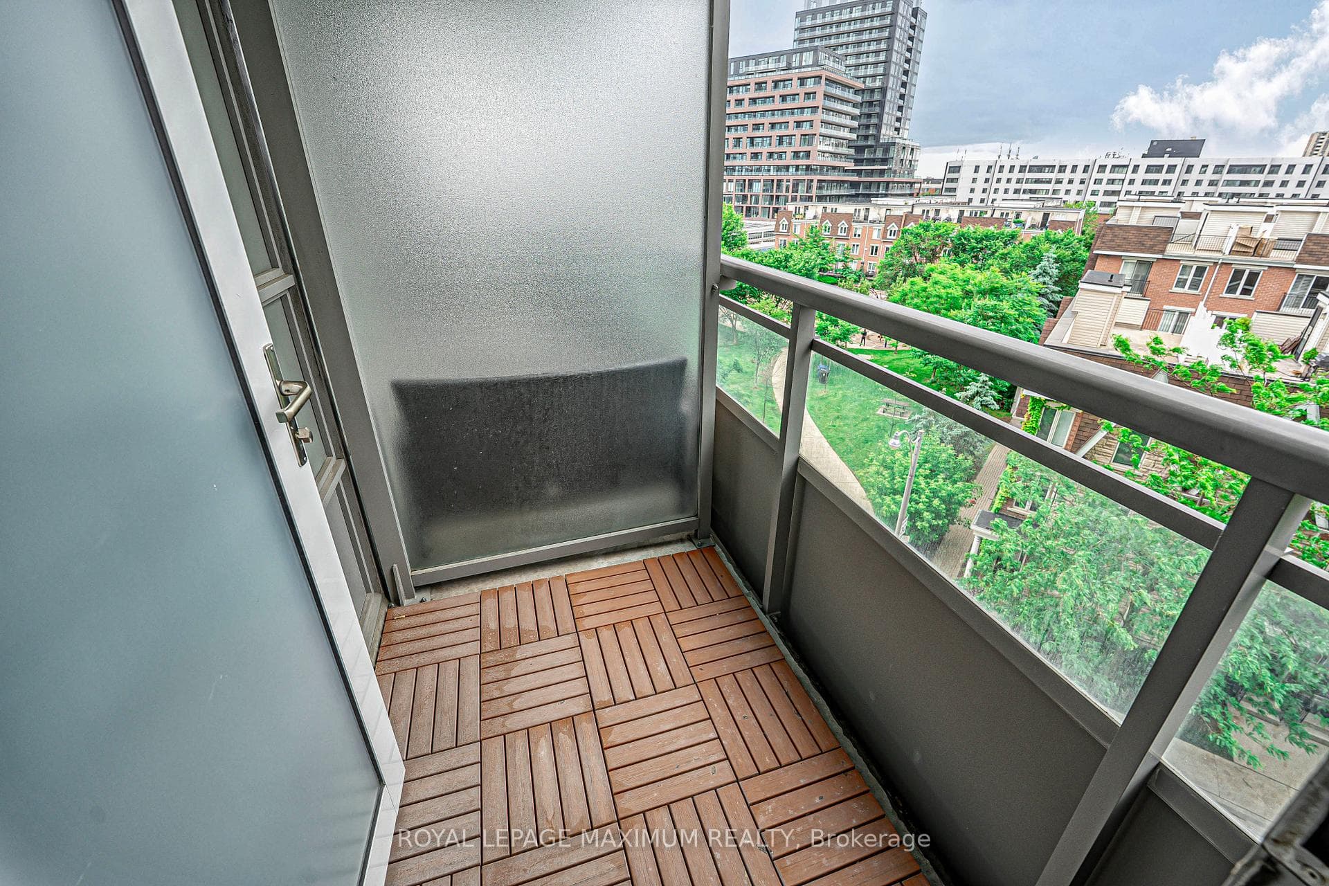 38 Joe Shuster Way Unit 617 photo 20