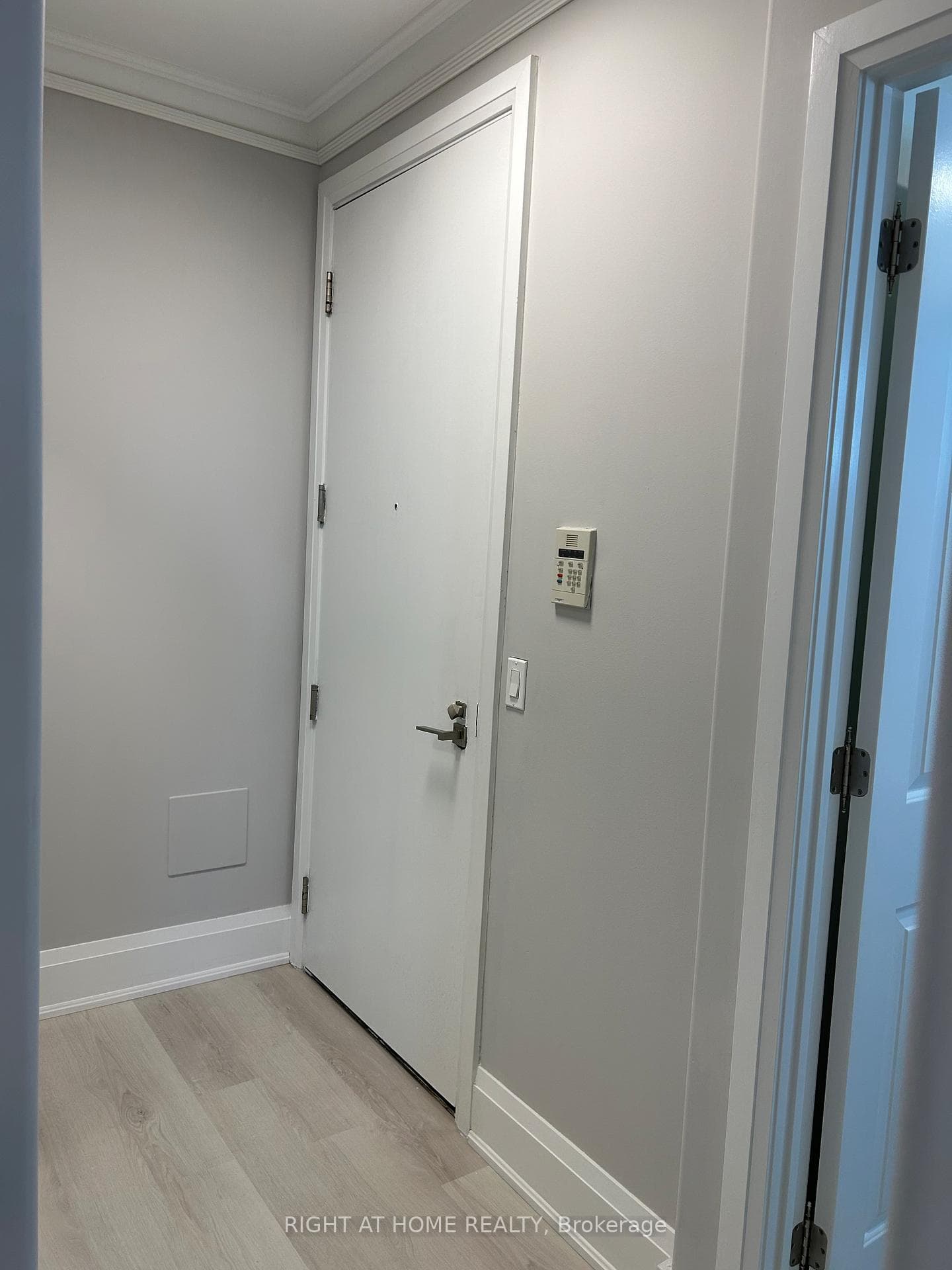 100 Harrison Garden Boulevard Unit GPH23 photo 2