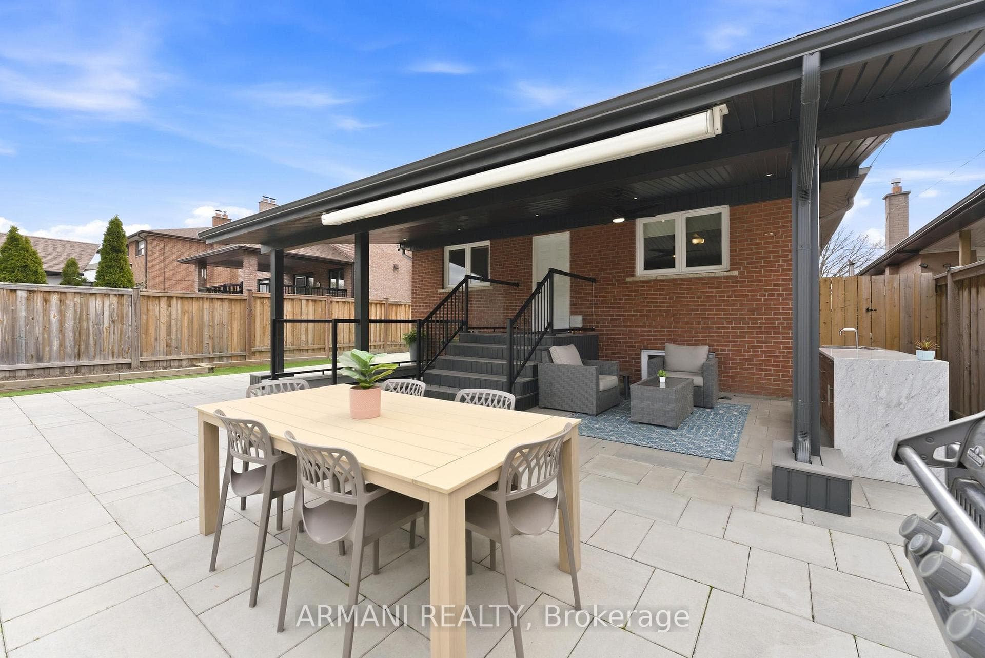 Vinyl Decking from 1st floor walkout