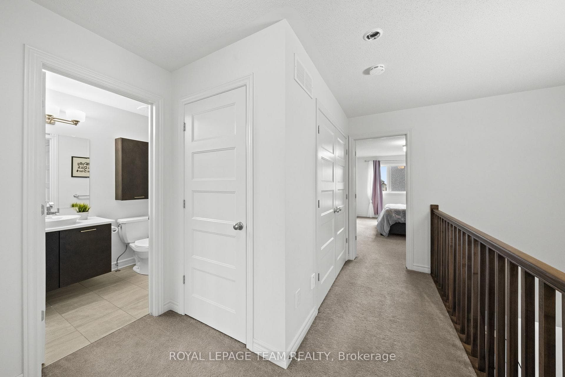 1160 Beckett Crescent photo 26