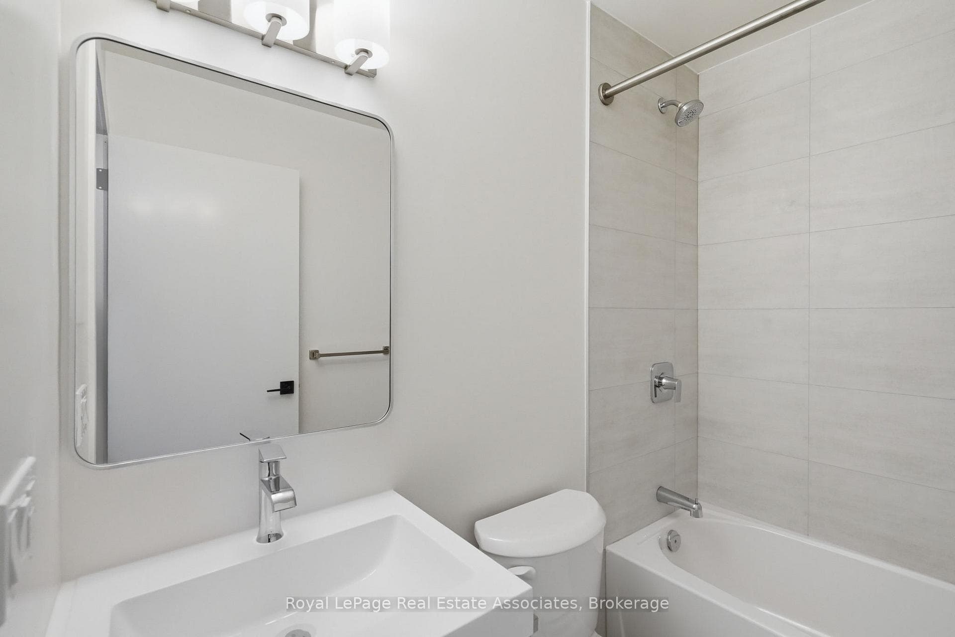 33 Erie Avenue Unit 1315 photo 22