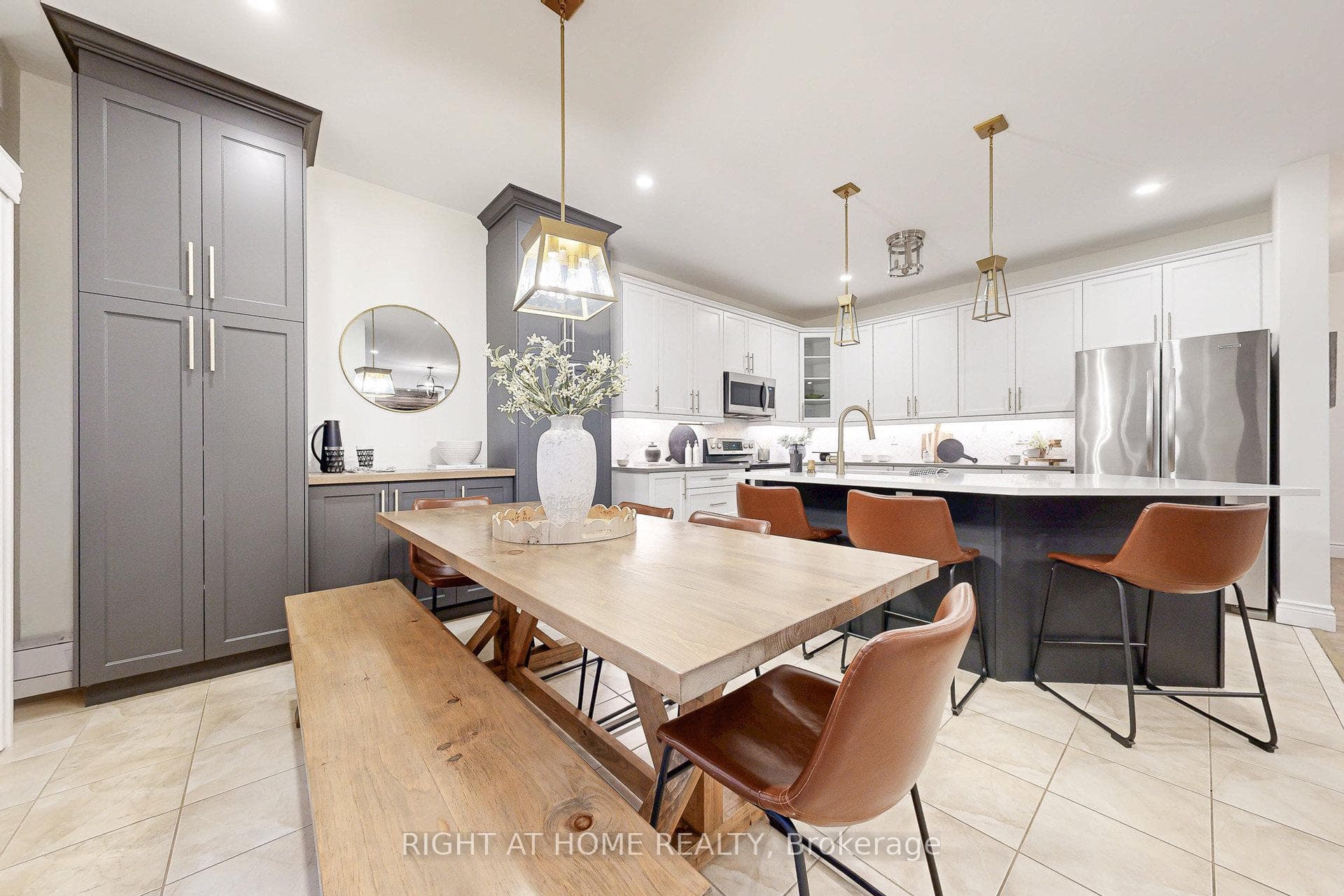 186 Bons Avenue photo 22