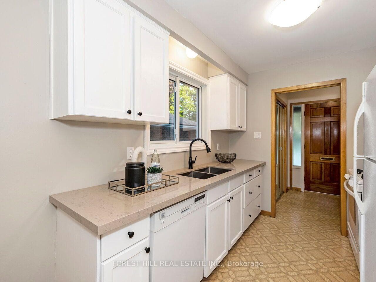 6193 Montevideo Road photo 7