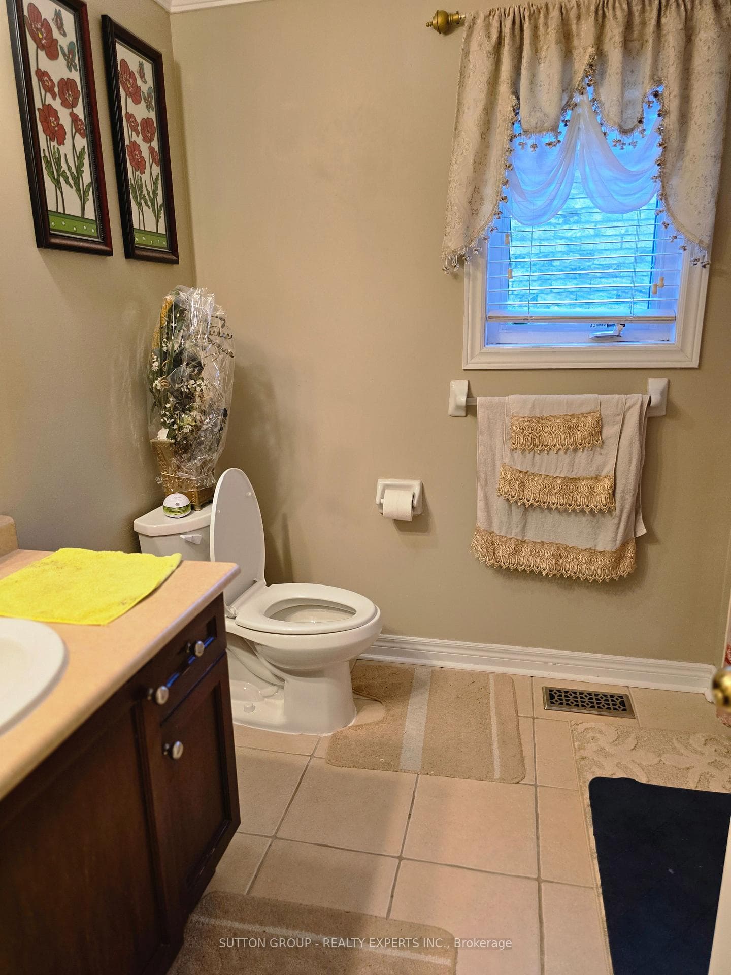 63 Bluffwood Crescent photo 26