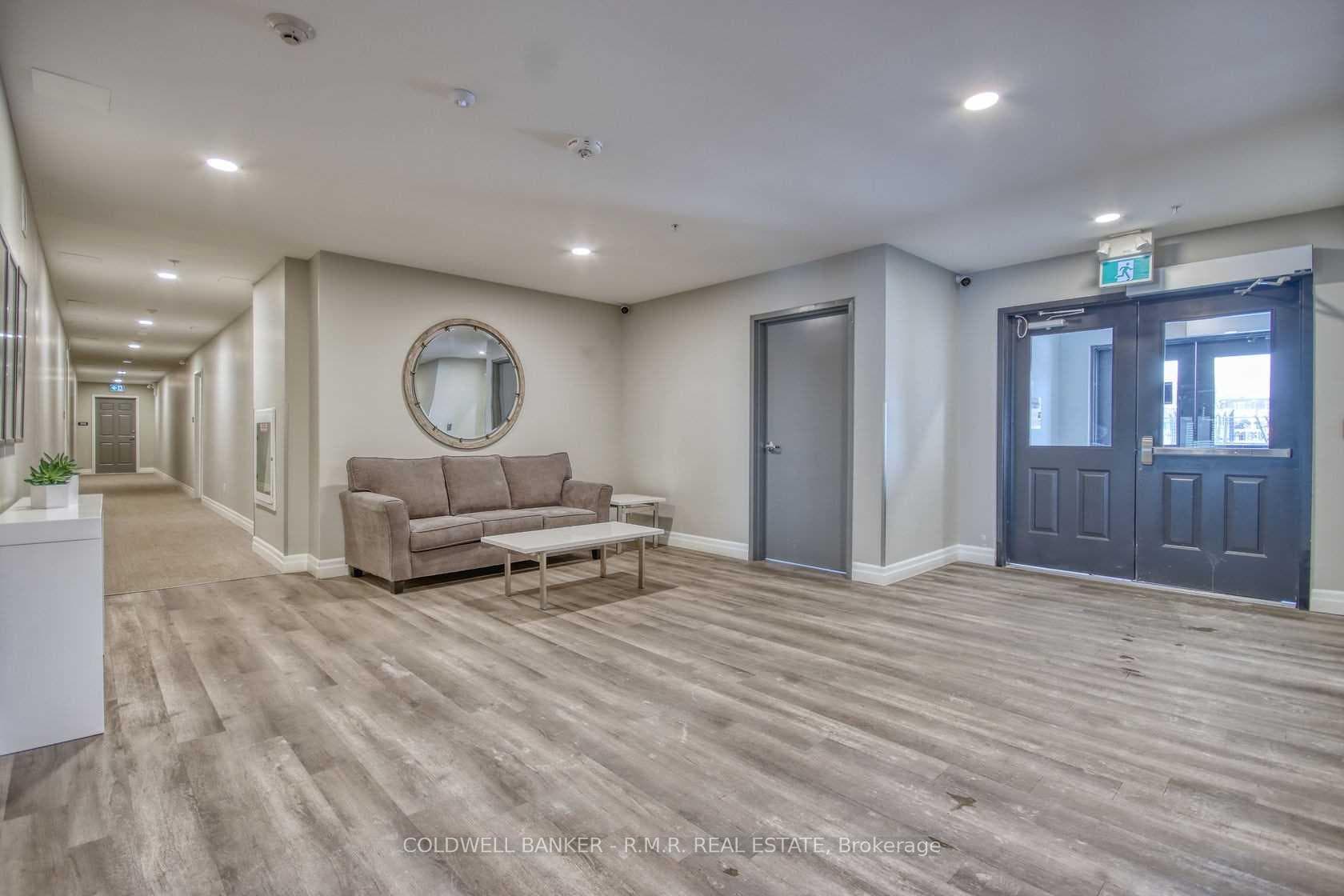 501 Frontenac Street Unit 409 photo 3