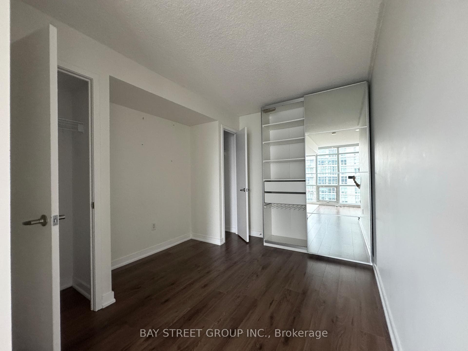 11 Brunel Court Unit 1809 photo 18