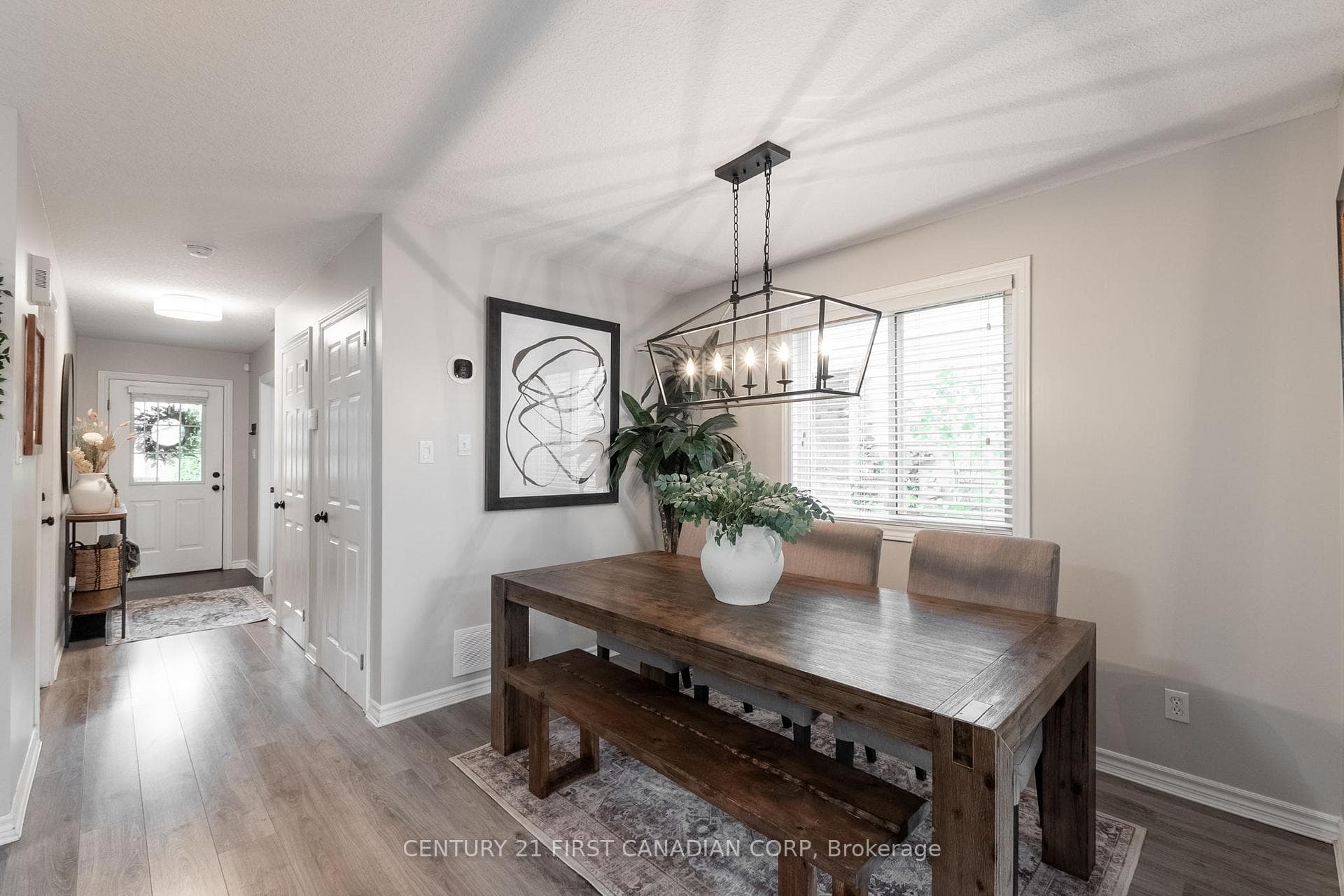 940 Blythwood Road photo 6