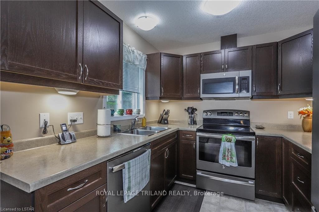 2635 BATEMAN Trail Unit 105 photo 12