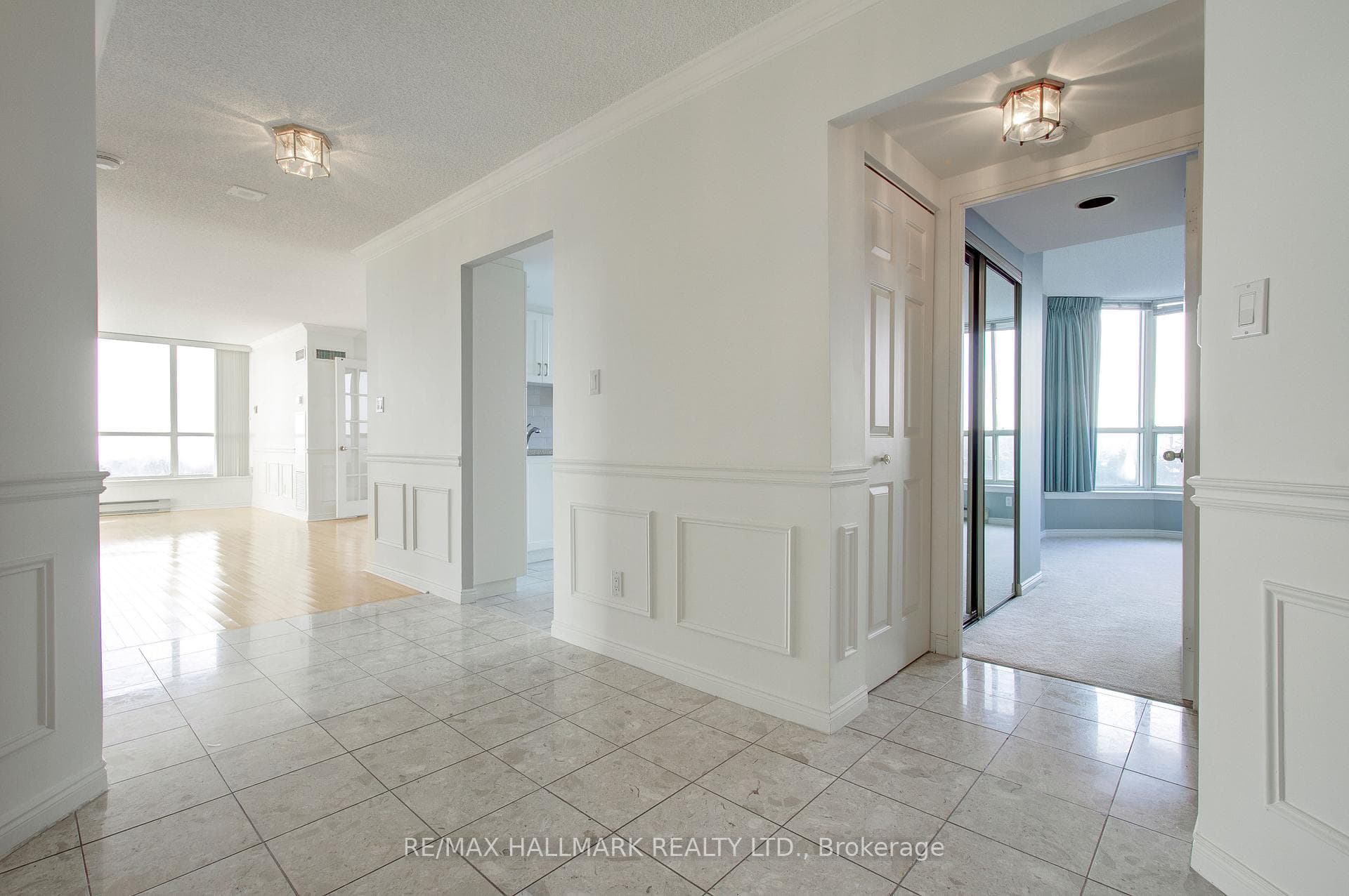20 Guildwood Parkway Unit 713 photo 7