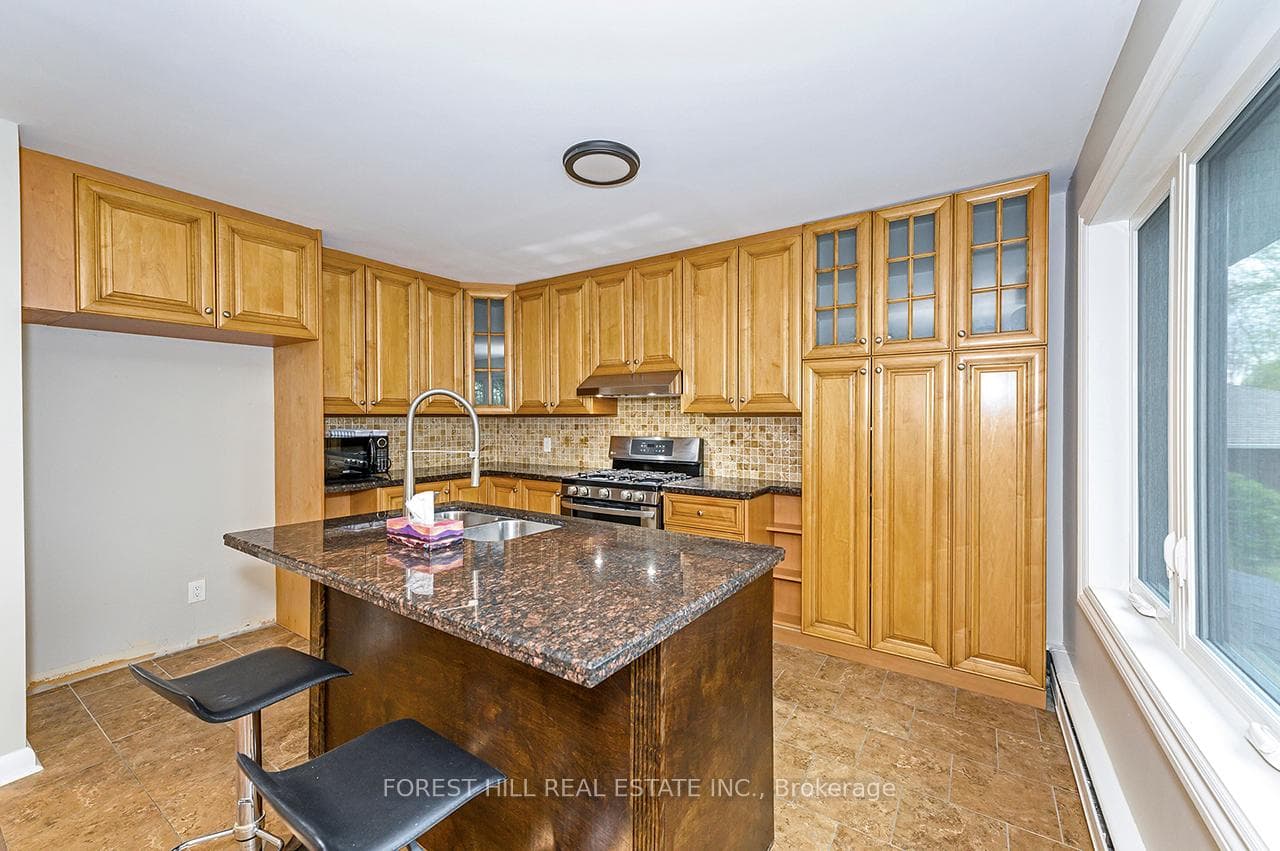 135 Ashbrook Court Unit Main photo 13