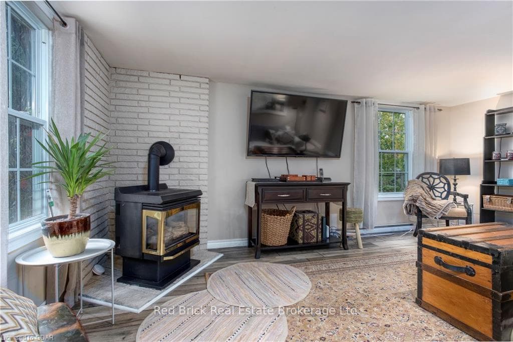 178 CHALMERS Street photo 18