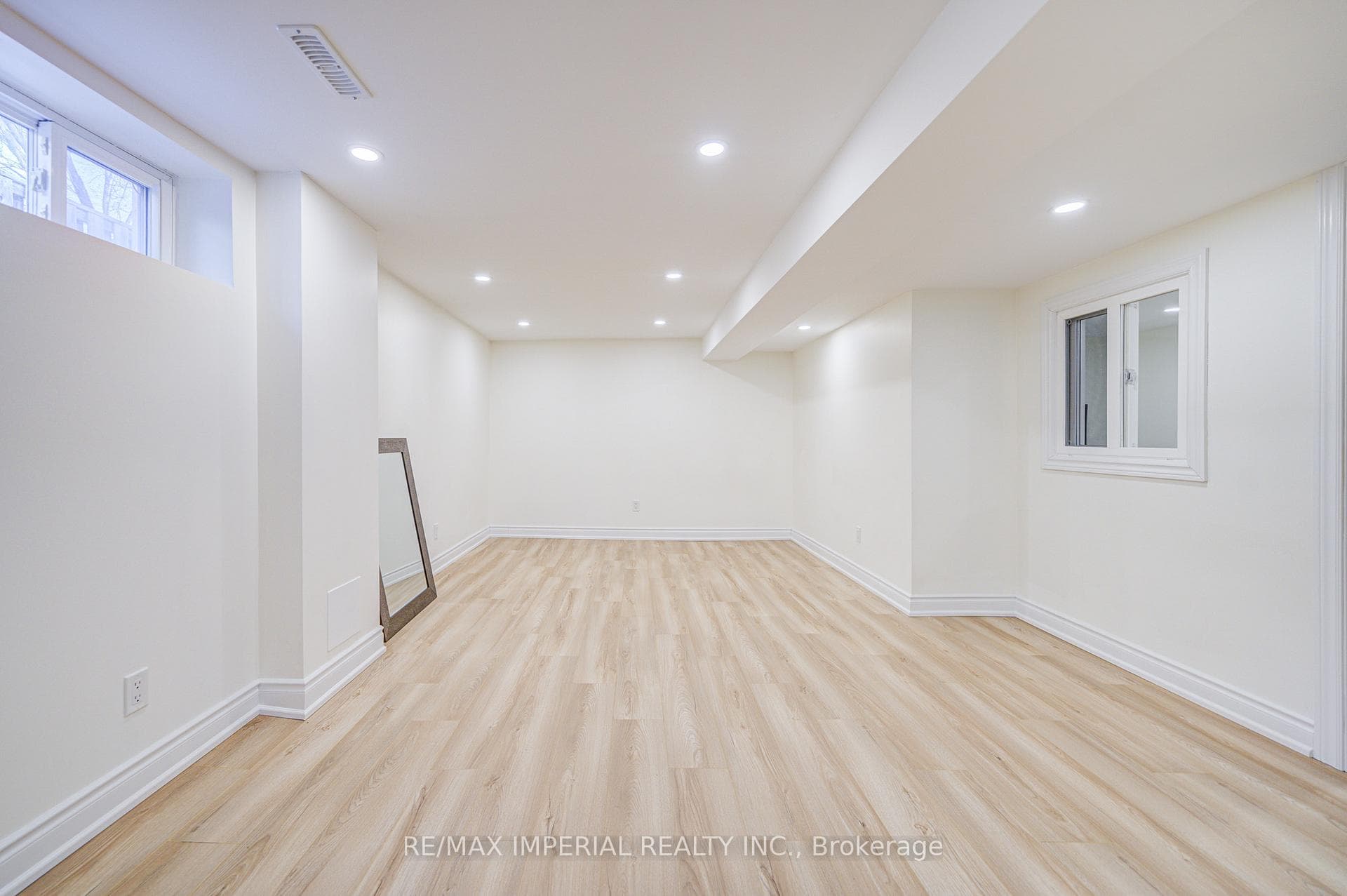 318 Hollyberry Trail photo 35