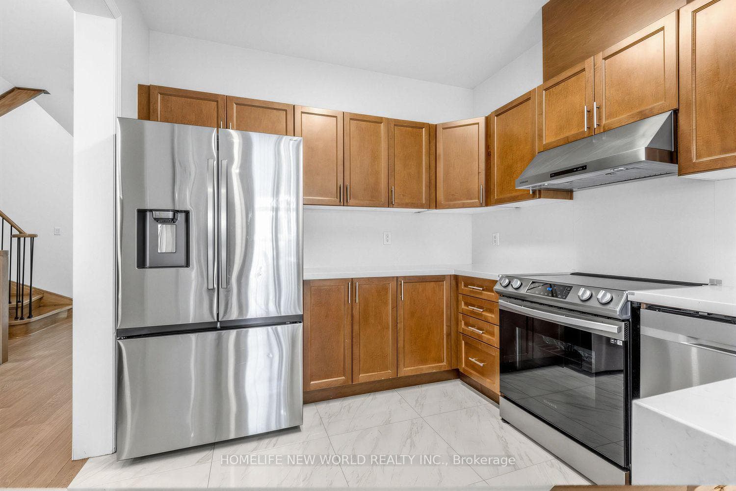 26 Living Crescent photo 14
